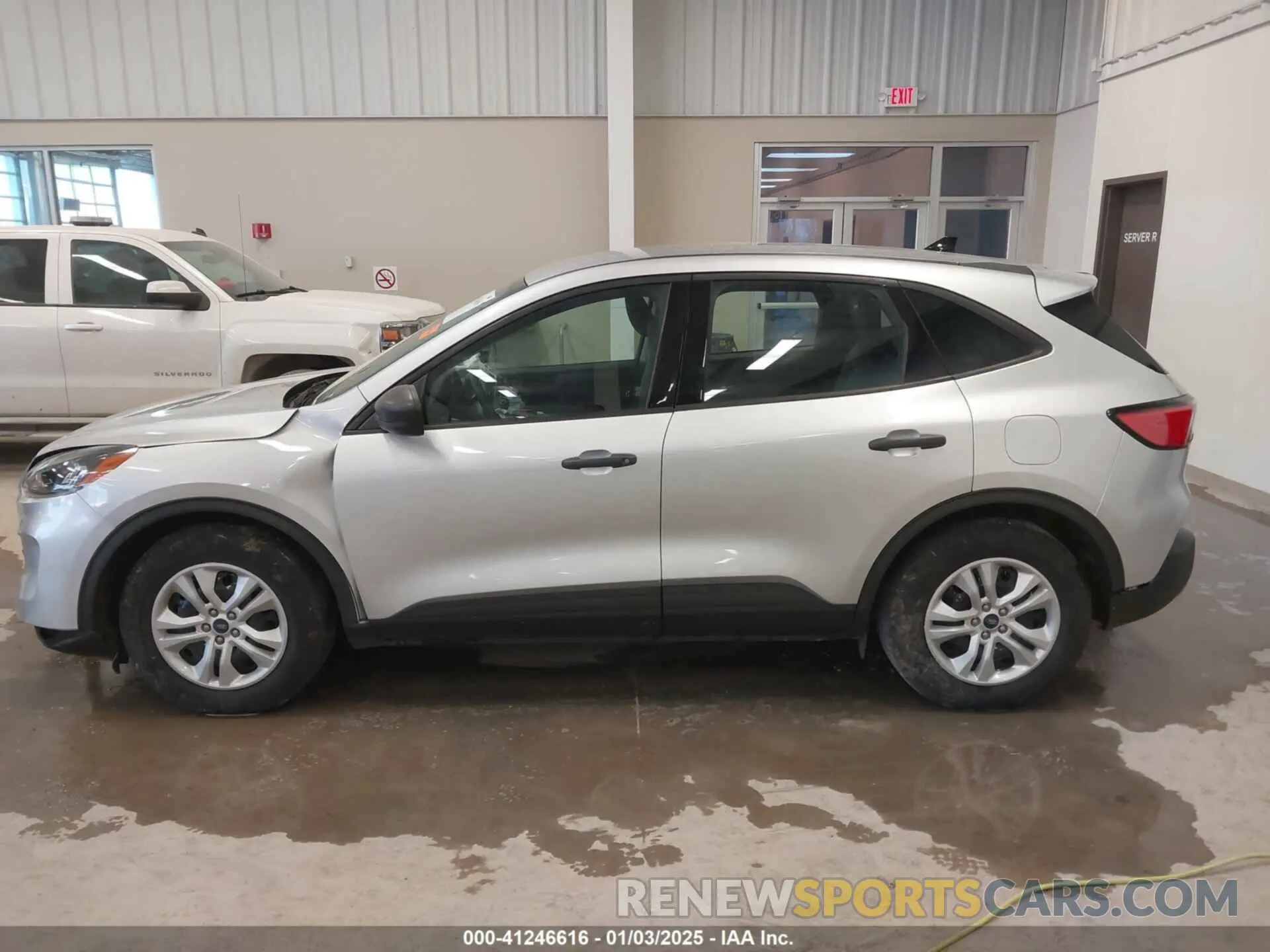 13 Photograph of a damaged car 1FMCU0F63LUA06204 FORD ESCAPE 2020
