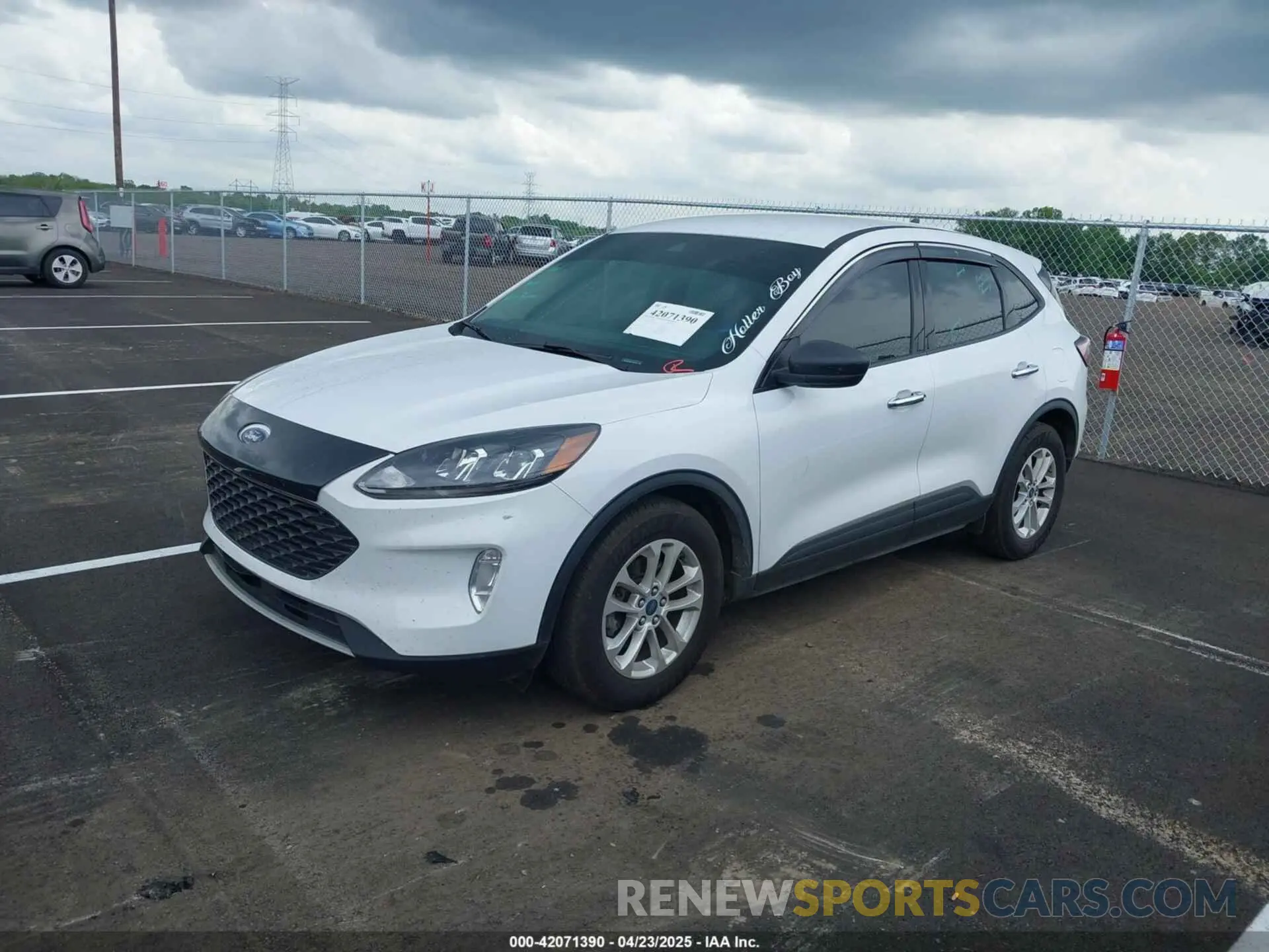 2 Photograph of a damaged car 1FMCU0F63LUB95145 FORD ESCAPE 2020