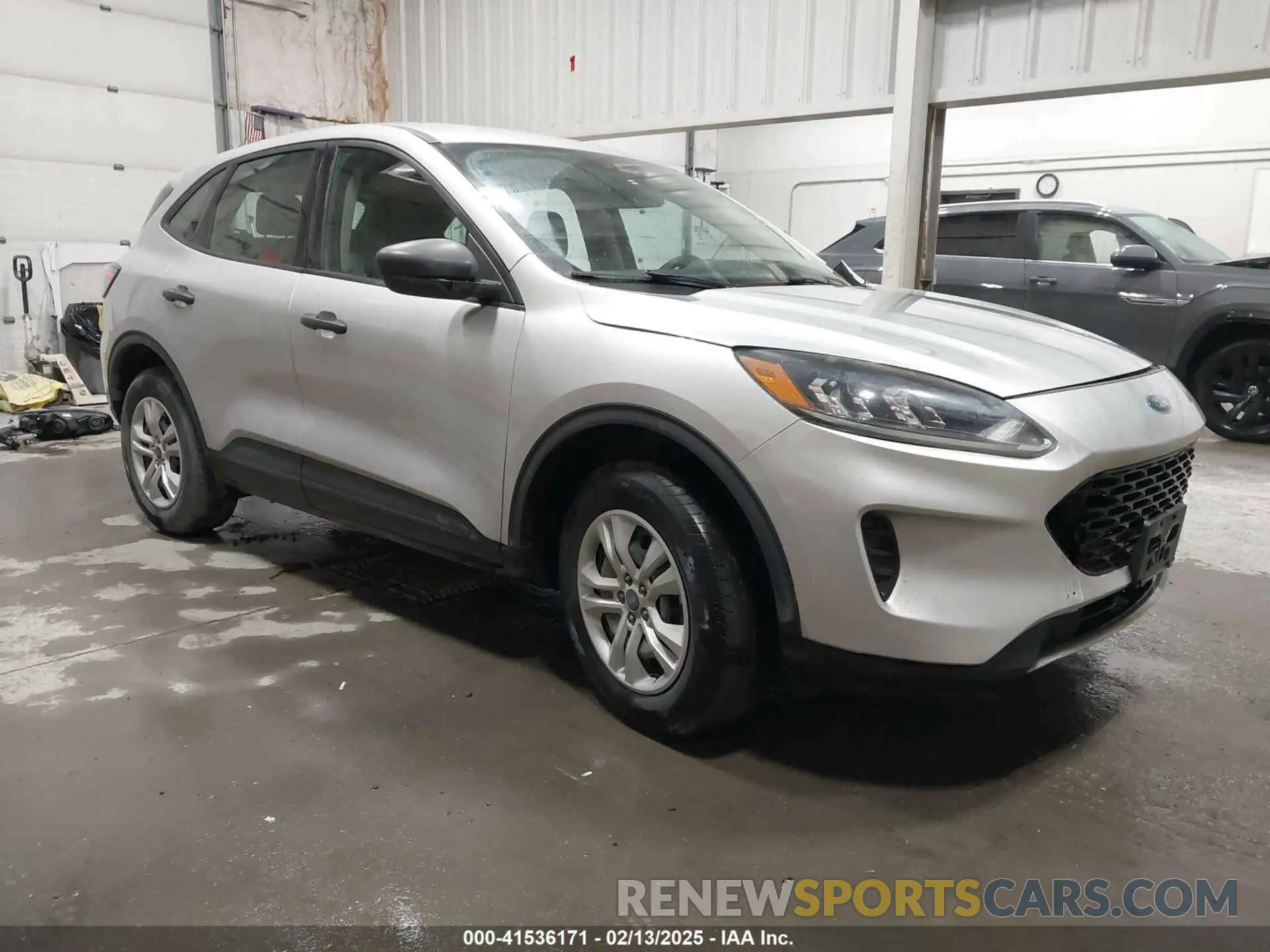 1 Photograph of a damaged car 1FMCU0F64LUA84300 FORD ESCAPE 2020