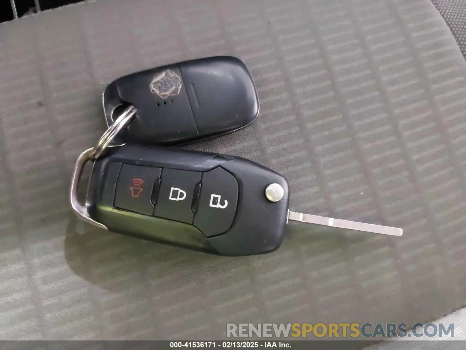 11 Photograph of a damaged car 1FMCU0F64LUA84300 FORD ESCAPE 2020