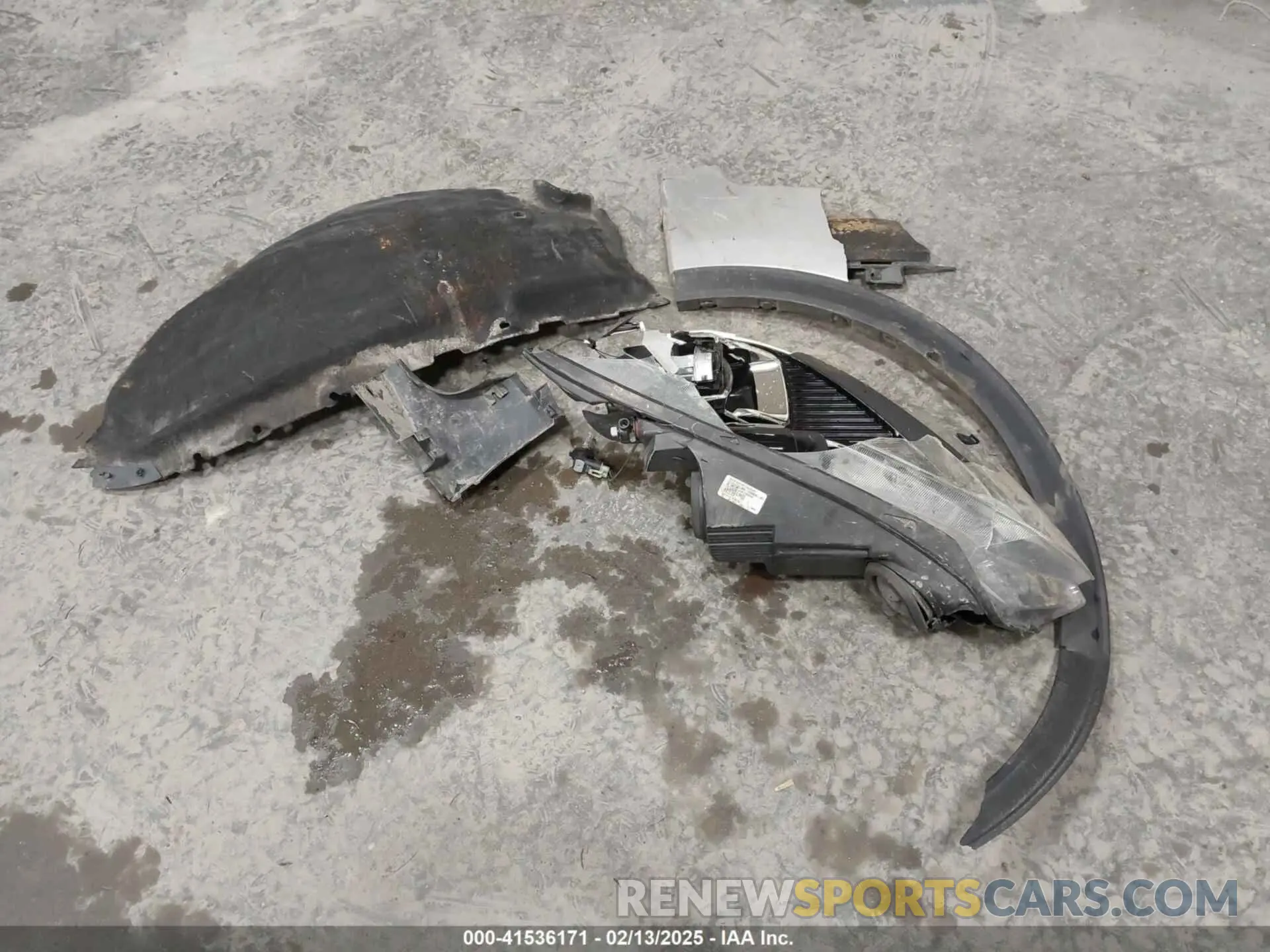 12 Photograph of a damaged car 1FMCU0F64LUA84300 FORD ESCAPE 2020