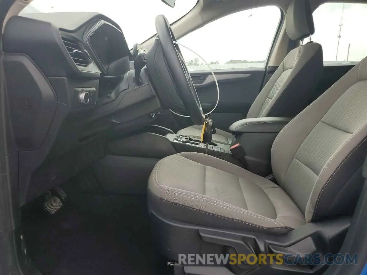 7 Photograph of a damaged car 1FMCU0F65LUC34141 FORD ESCAPE 2020