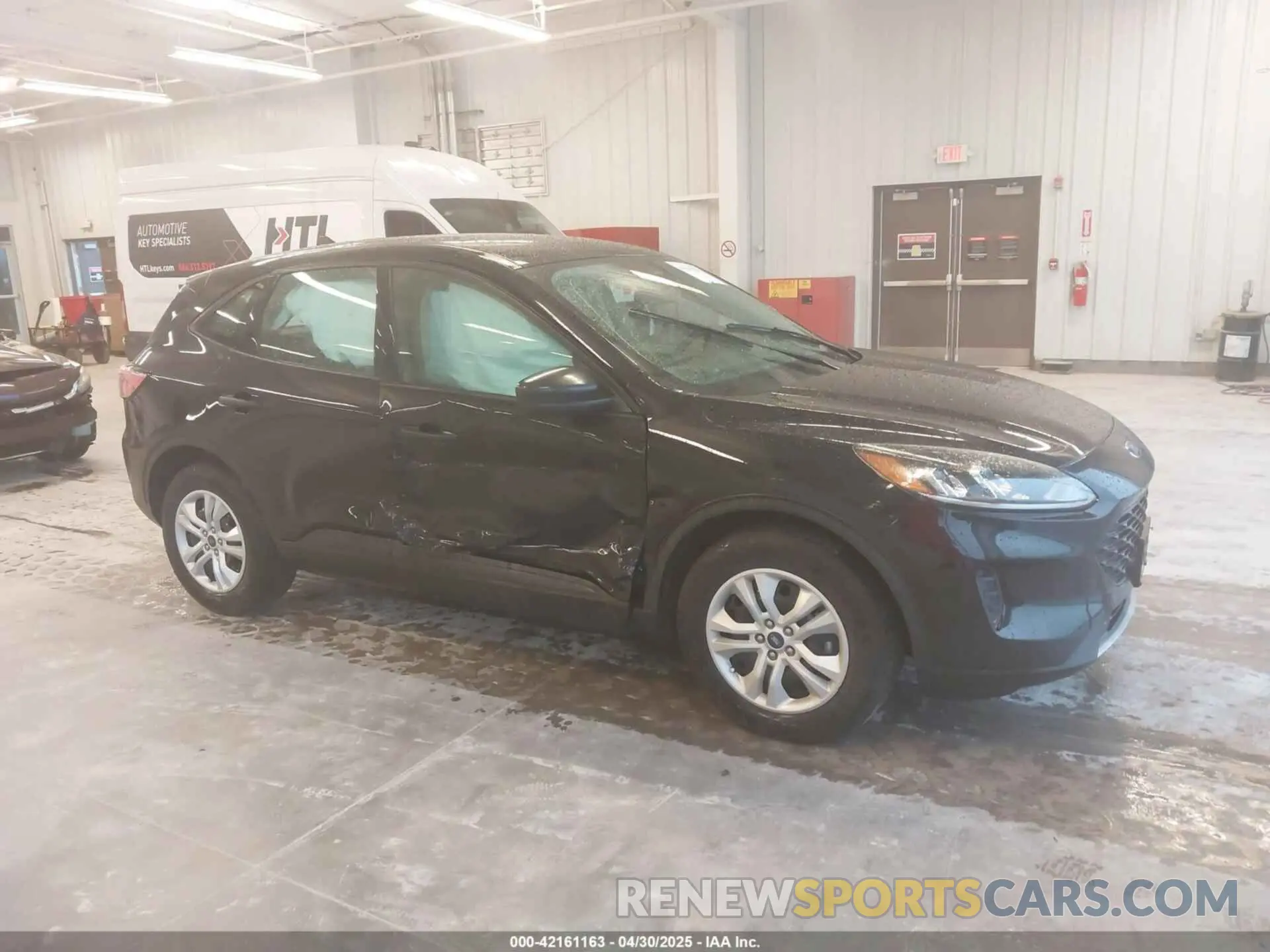 13 Photograph of a damaged car 1FMCU0F66LUB67615 FORD ESCAPE 2020