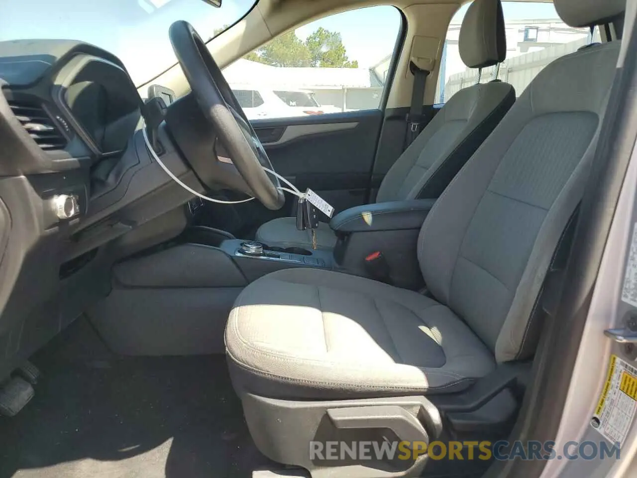 7 Photograph of a damaged car 1FMCU0F66LUC07689 FORD ESCAPE 2020