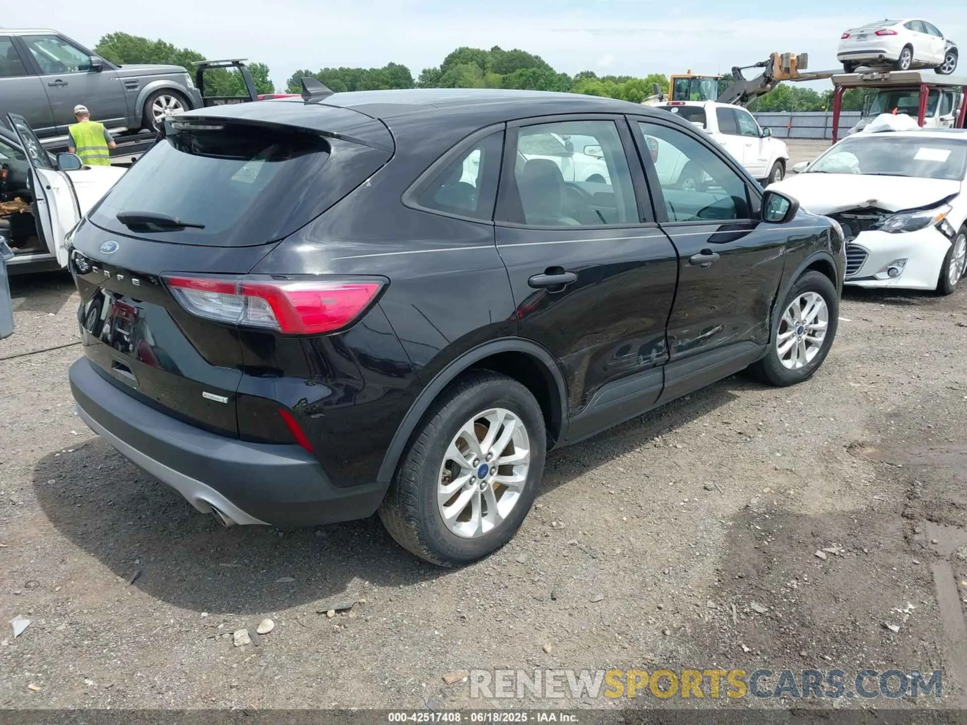 4 Фотография поврежденного автомобиля 1FMCU0F67LUC15283 FORD ESCAPE 2020