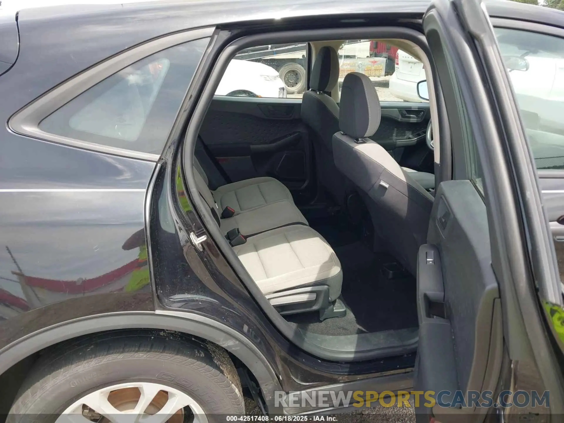 8 Фотография поврежденного автомобиля 1FMCU0F67LUC15283 FORD ESCAPE 2020