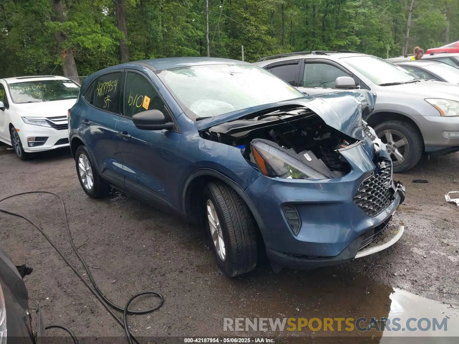 1 Photograph of a damaged car 1FMCU0F68LUC20976 FORD ESCAPE 2020