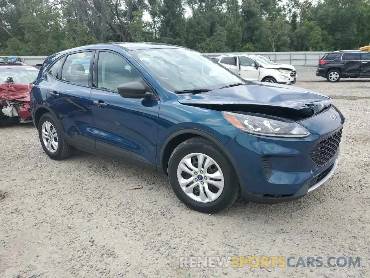 4 Photograph of a damaged car 1FMCU0F6XLUC77504 FORD ESCAPE 2020