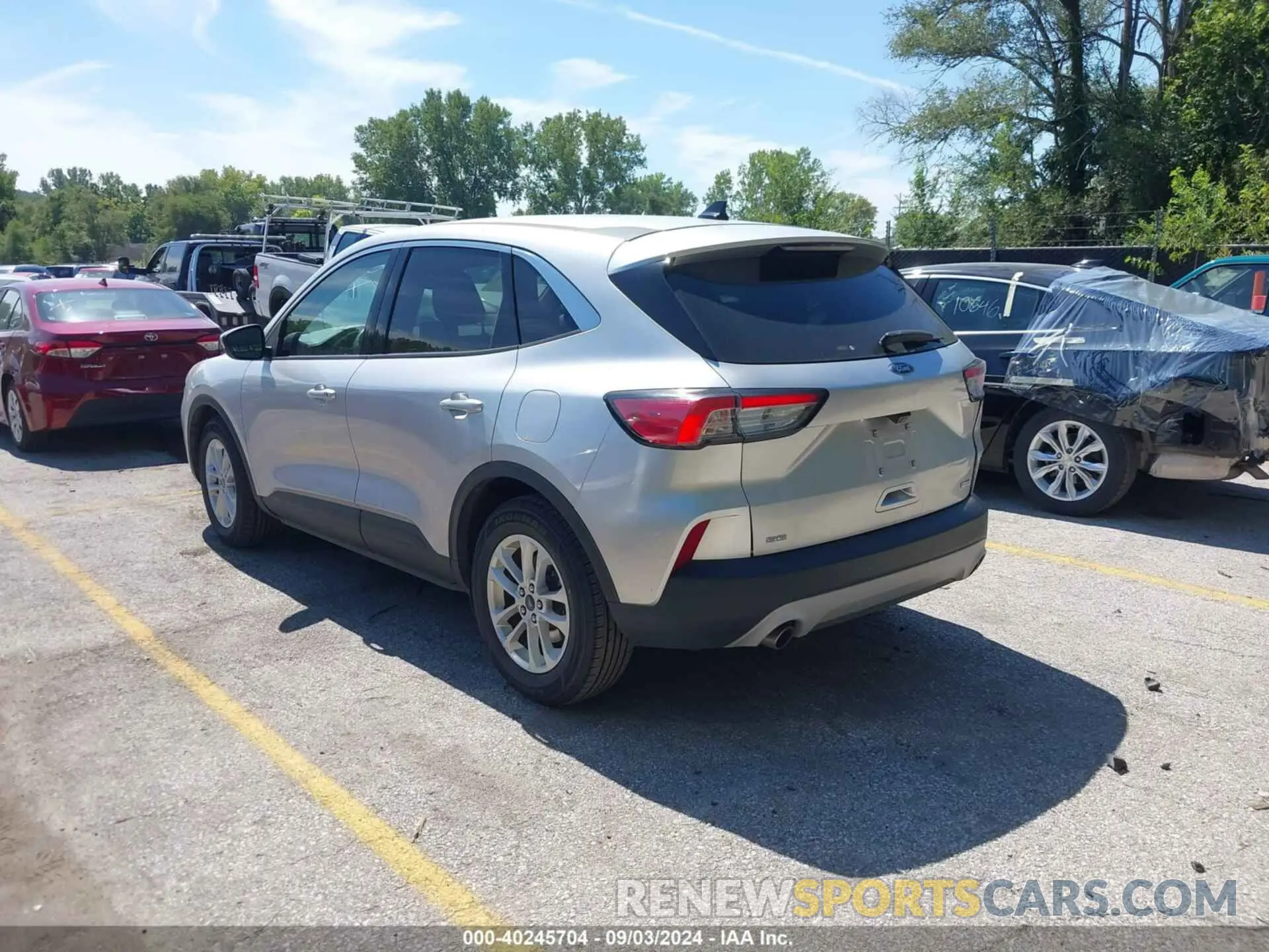 3 Photograph of a damaged car 1FMCU0G60LUA12279 FORD ESCAPE 2020