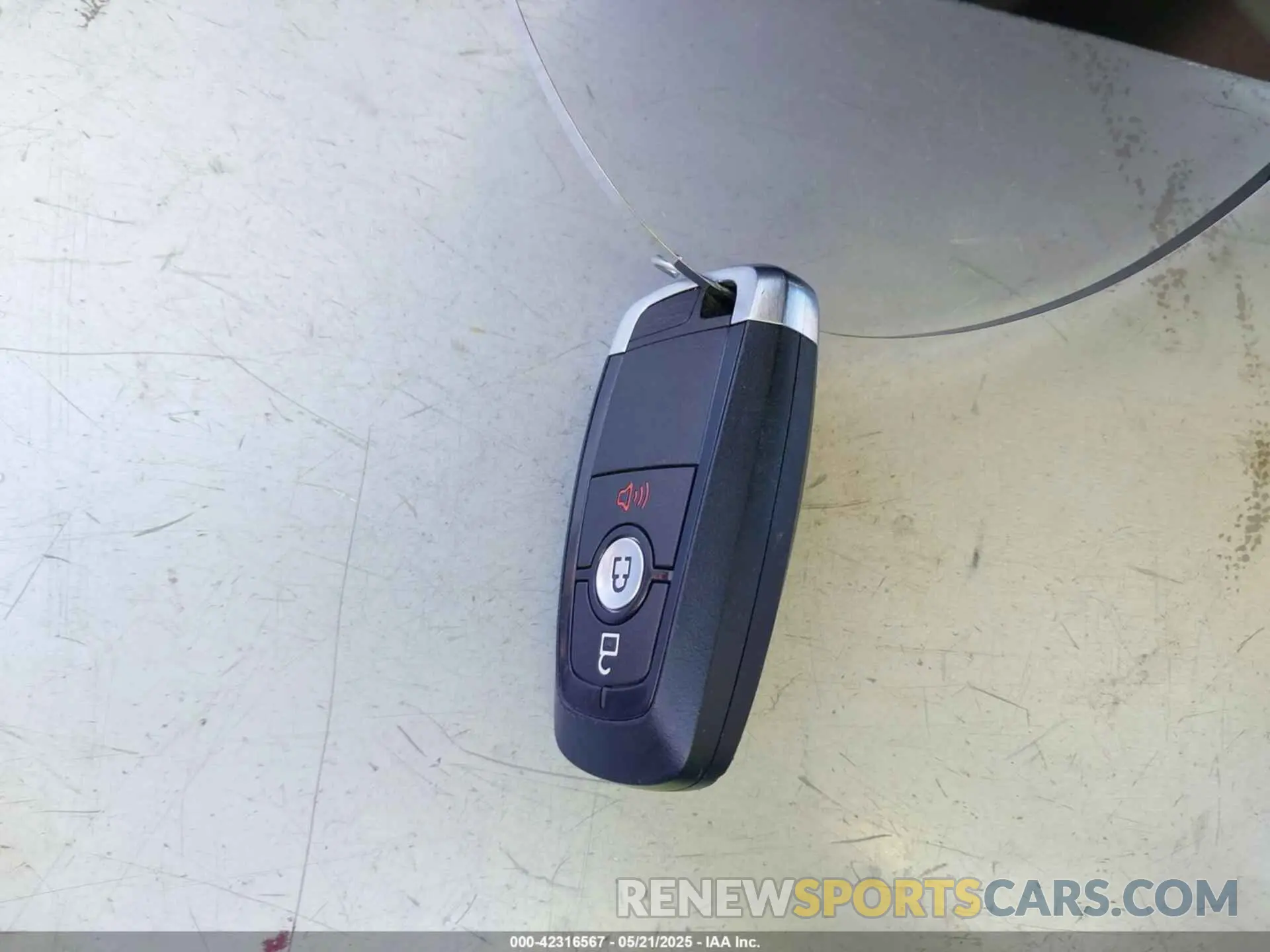 11 Photograph of a damaged car 1FMCU0G60LUA78539 FORD ESCAPE 2020