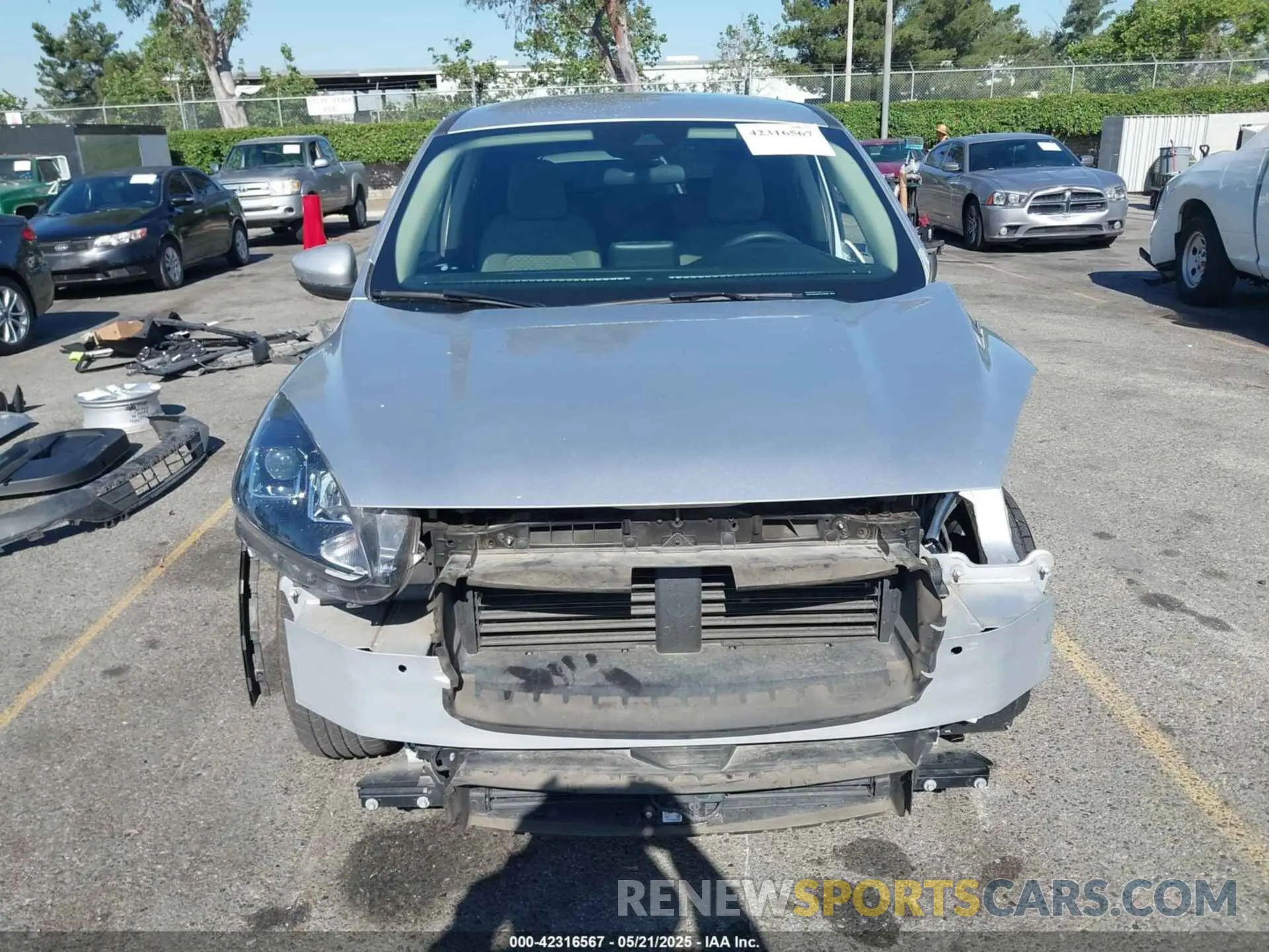 13 Photograph of a damaged car 1FMCU0G60LUA78539 FORD ESCAPE 2020