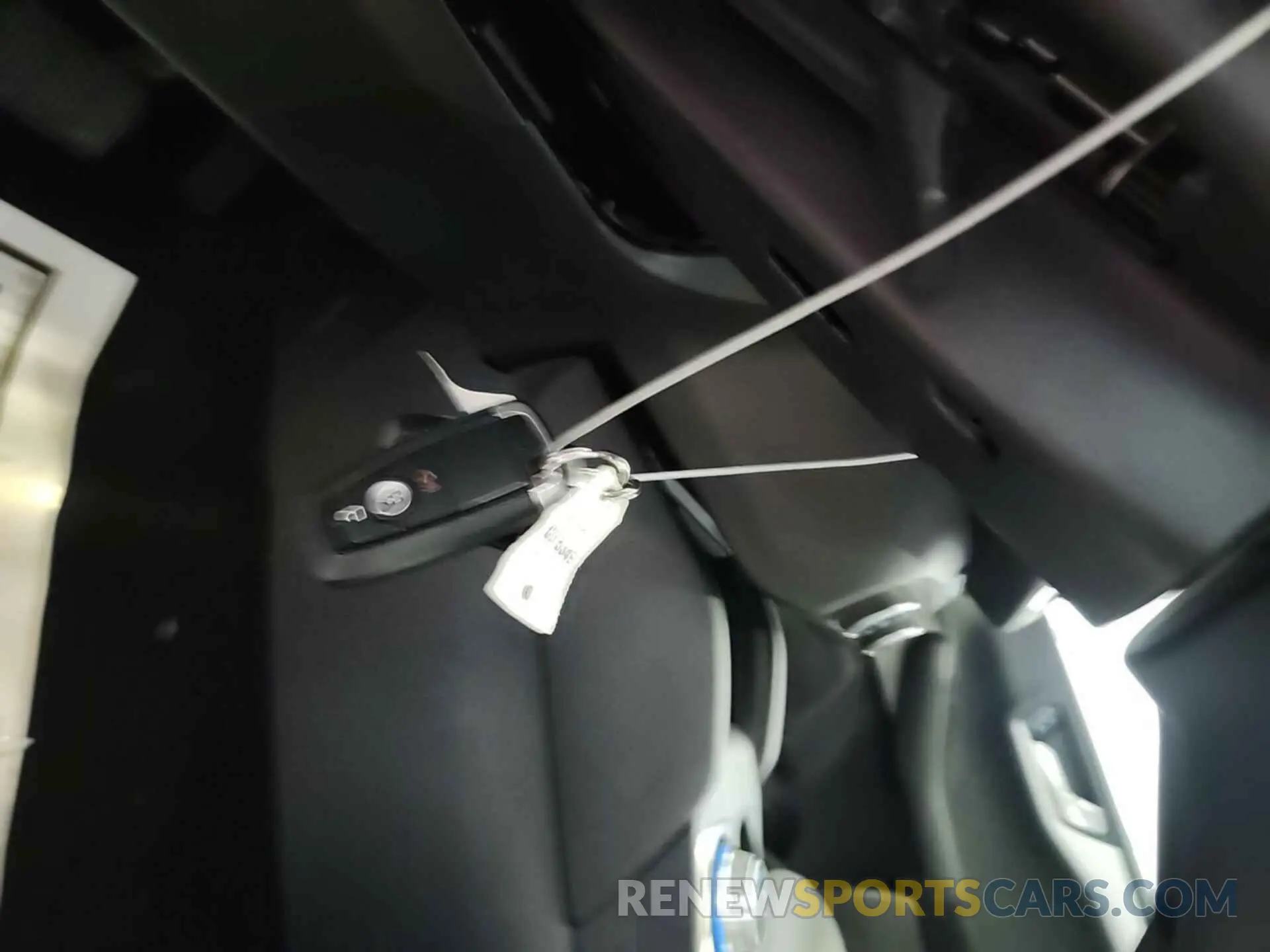 16 Photograph of a damaged car 1FMCU0G60LUB45172 FORD ESCAPE 2020