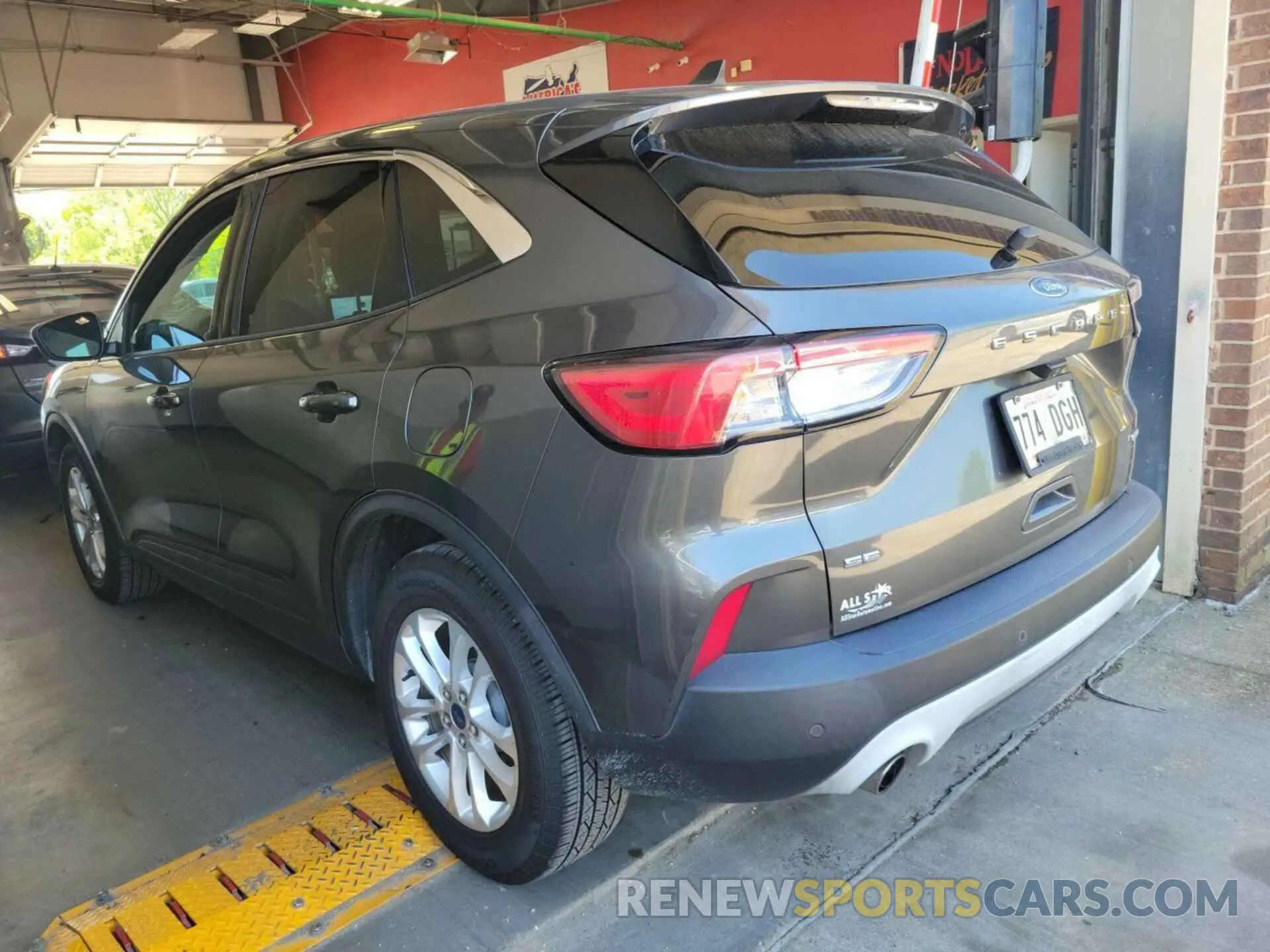 30 Photograph of a damaged car 1FMCU0G60LUB83744 FORD ESCAPE 2020