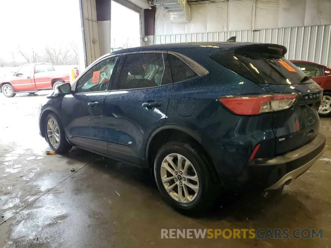 2 Фотография поврежденного автомобиля 1FMCU0G60LUB92699 FORD ESCAPE 2020