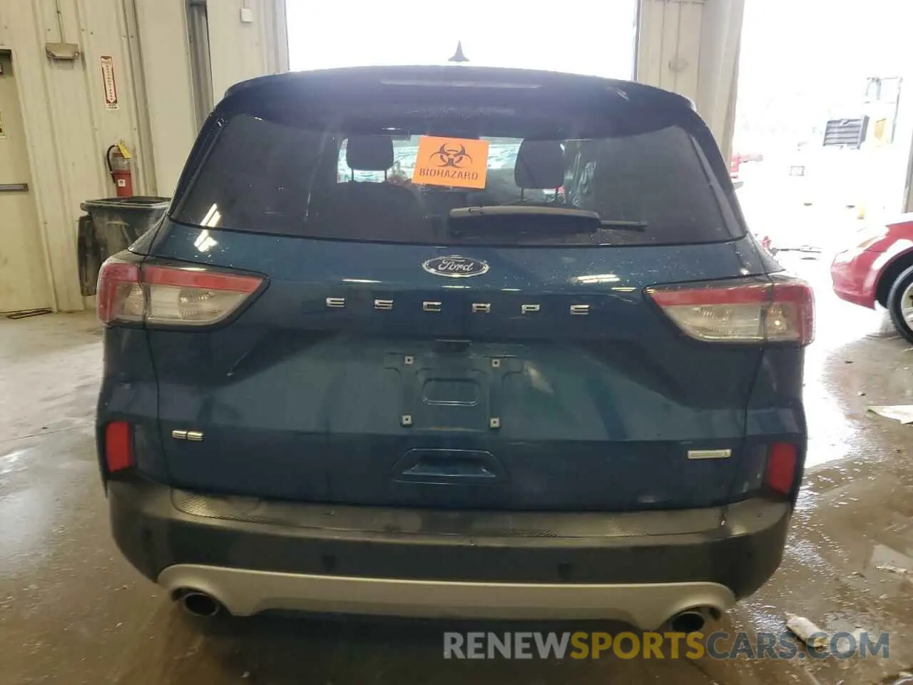 6 Фотография поврежденного автомобиля 1FMCU0G60LUB92699 FORD ESCAPE 2020