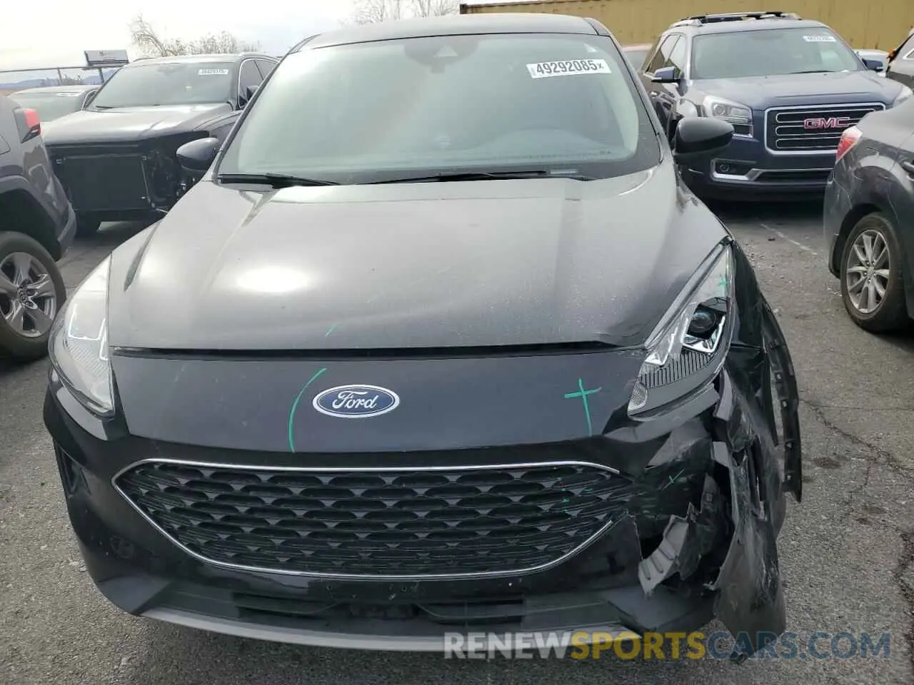 5 Photograph of a damaged car 1FMCU0G60LUB93237 FORD ESCAPE 2020