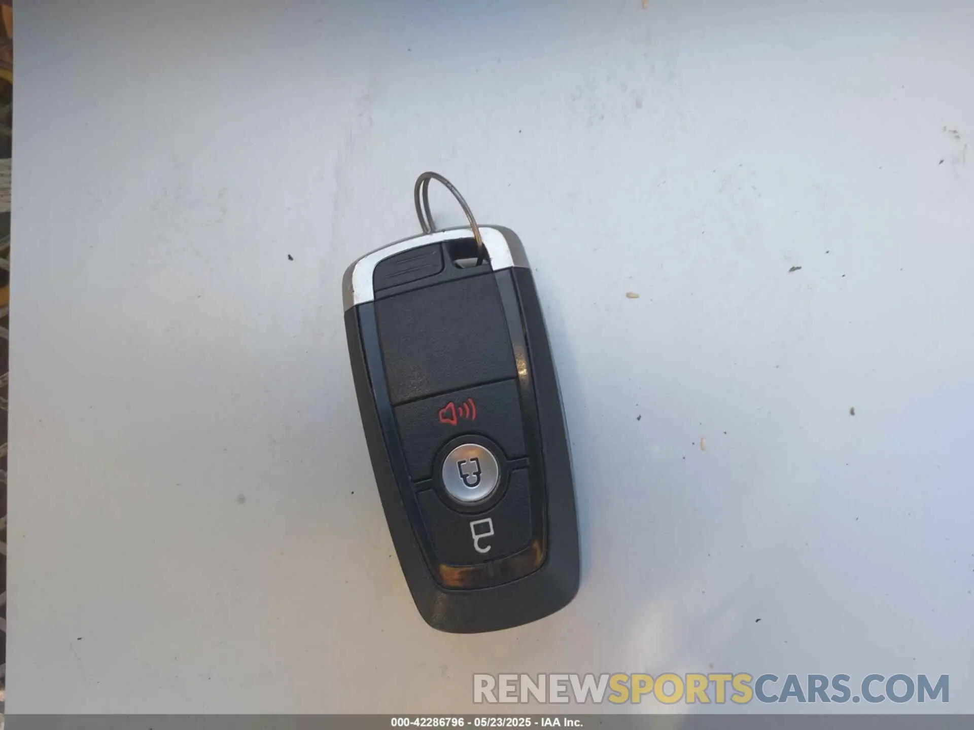 11 Фотография поврежденного автомобиля 1FMCU0G61LUA29107 FORD ESCAPE 2020