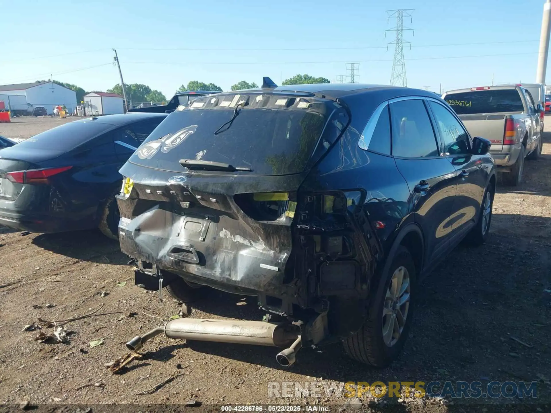4 Фотография поврежденного автомобиля 1FMCU0G61LUA29107 FORD ESCAPE 2020
