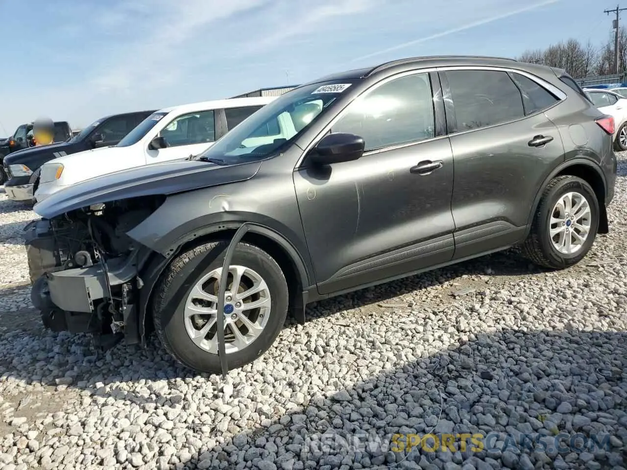 1 Photograph of a damaged car 1FMCU0G61LUB60585 FORD ESCAPE 2020