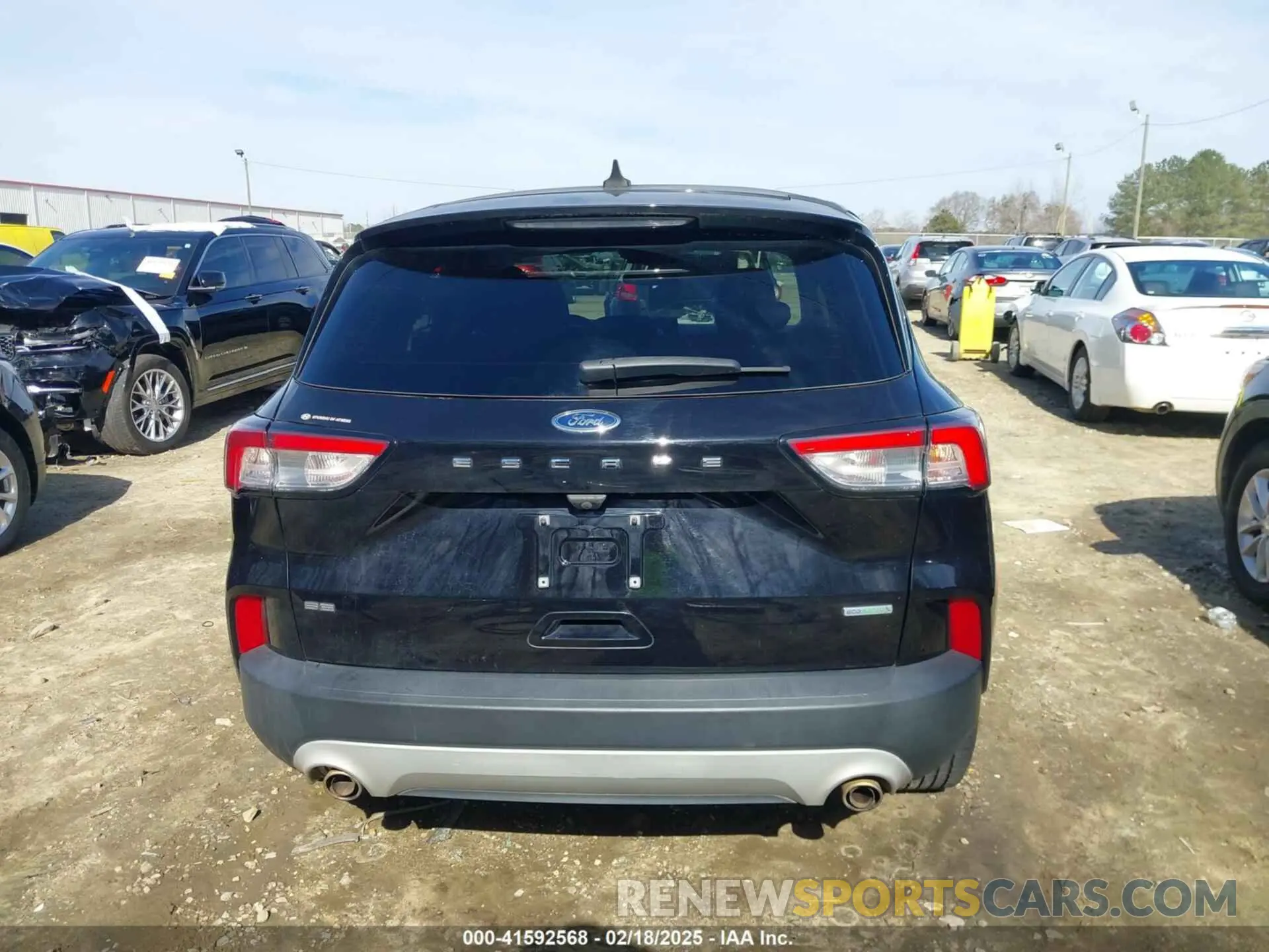 17 Фотография поврежденного автомобиля 1FMCU0G61LUC20929 FORD ESCAPE 2020