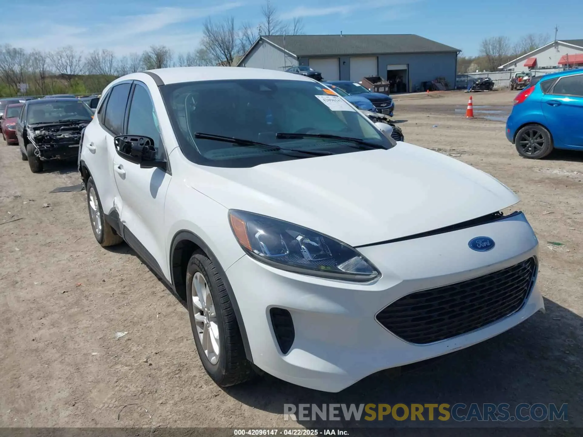 1 Фотография поврежденного автомобиля 1FMCU0G62LUB74317 FORD ESCAPE 2020