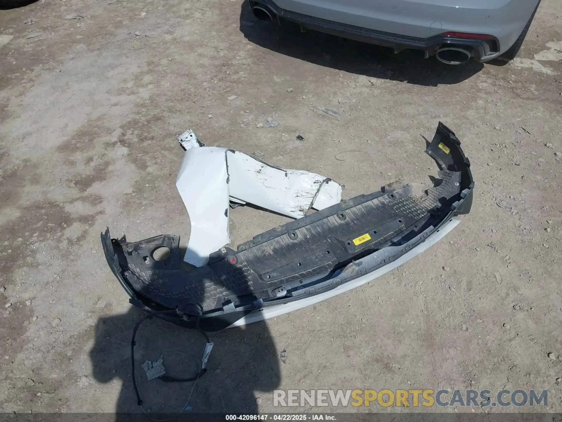 11 Фотография поврежденного автомобиля 1FMCU0G62LUB74317 FORD ESCAPE 2020