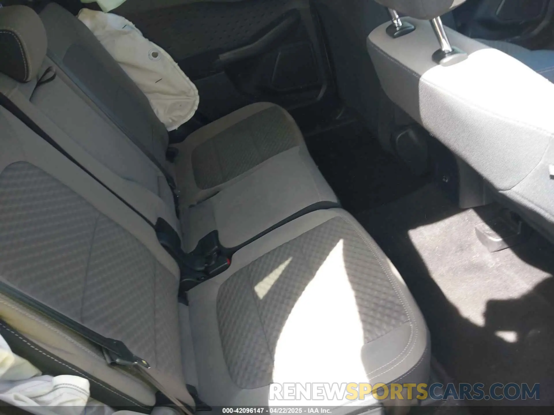 8 Фотография поврежденного автомобиля 1FMCU0G62LUB74317 FORD ESCAPE 2020