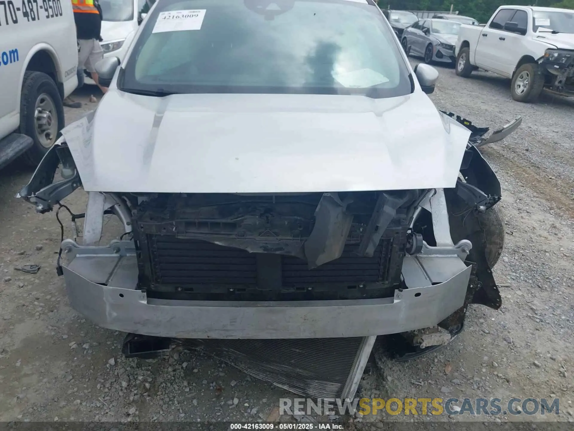 6 Photograph of a damaged car 1FMCU0G63LUA45809 FORD ESCAPE 2020