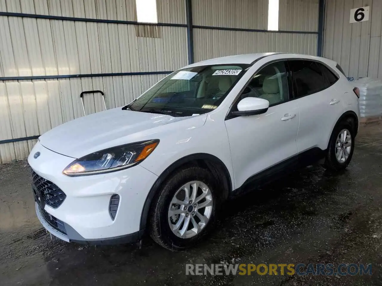 1 Photograph of a damaged car 1FMCU0G63LUB80787 FORD ESCAPE 2020