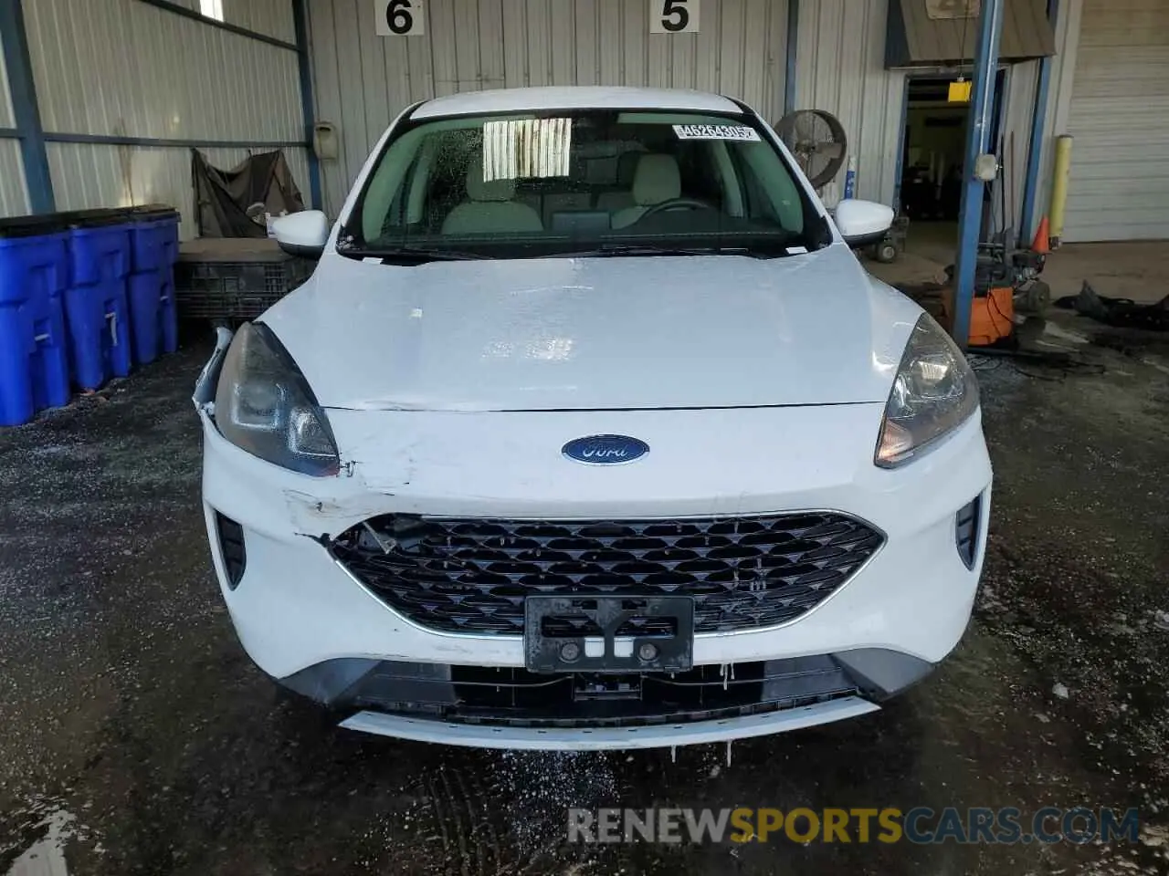 5 Photograph of a damaged car 1FMCU0G63LUB80787 FORD ESCAPE 2020