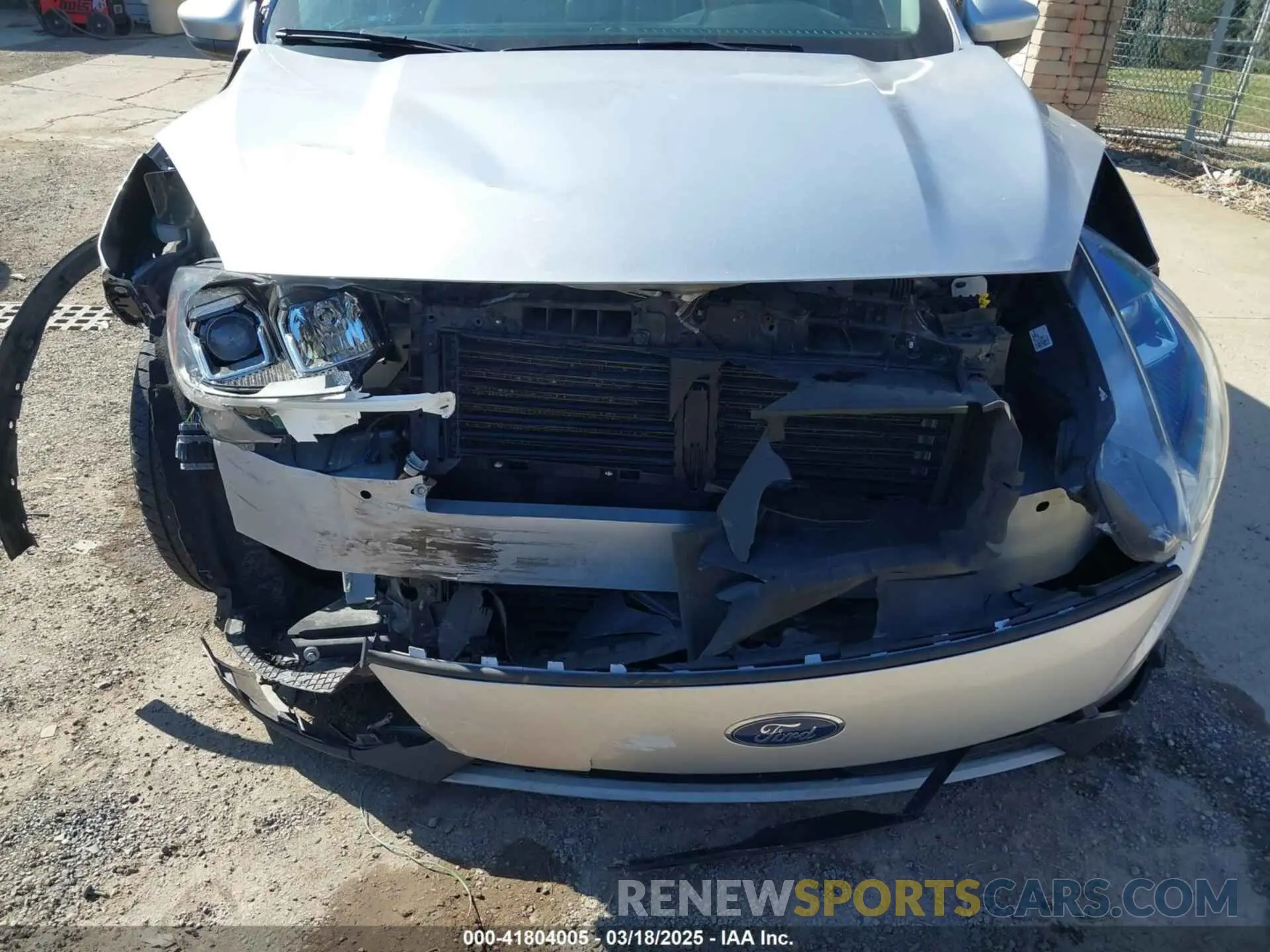 6 Фотография поврежденного автомобиля 1FMCU0G63LUB81230 FORD ESCAPE 2020
