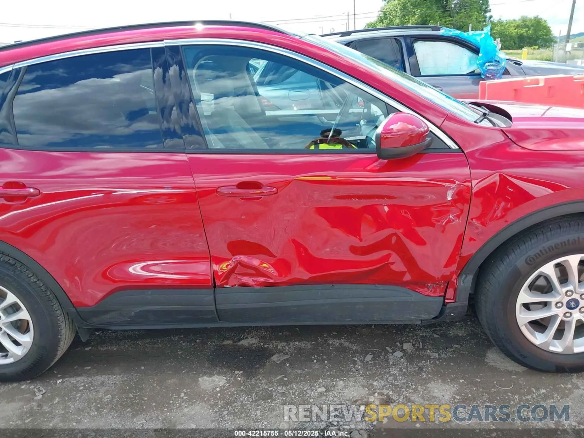 6 Фотография поврежденного автомобиля 1FMCU0G63LUC49056 FORD ESCAPE 2020