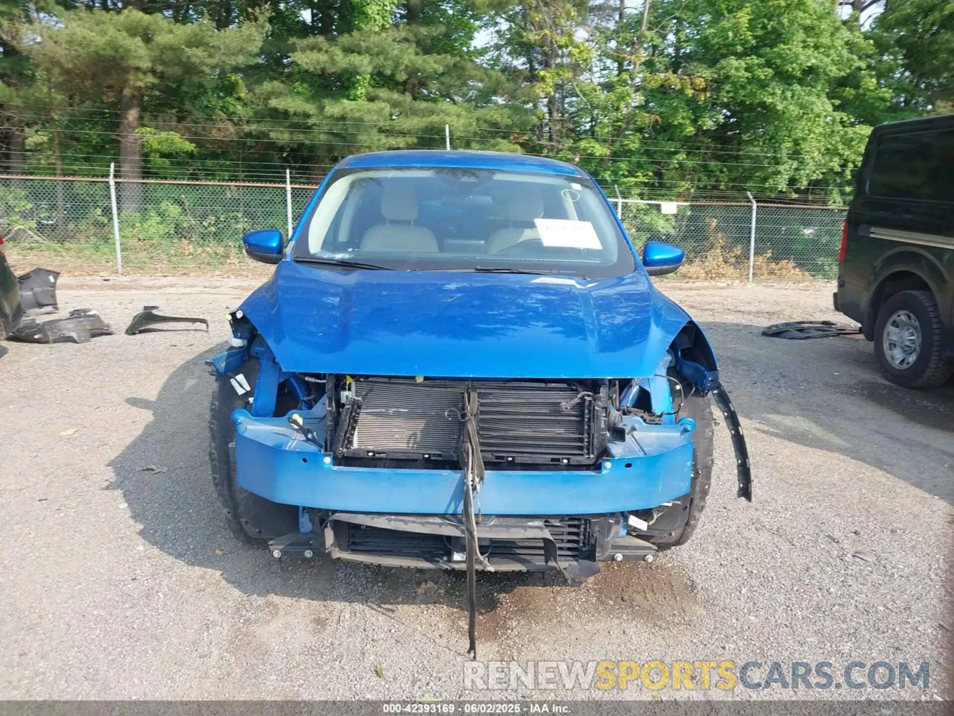 13 Photograph of a damaged car 1FMCU0G63LUC71283 FORD ESCAPE 2020