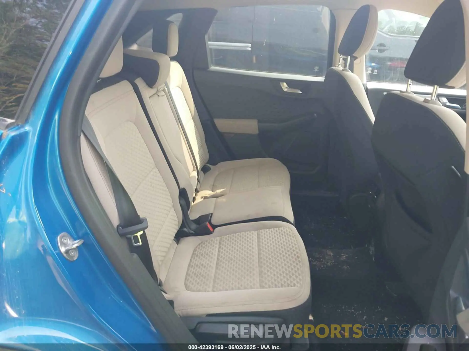 8 Photograph of a damaged car 1FMCU0G63LUC71283 FORD ESCAPE 2020
