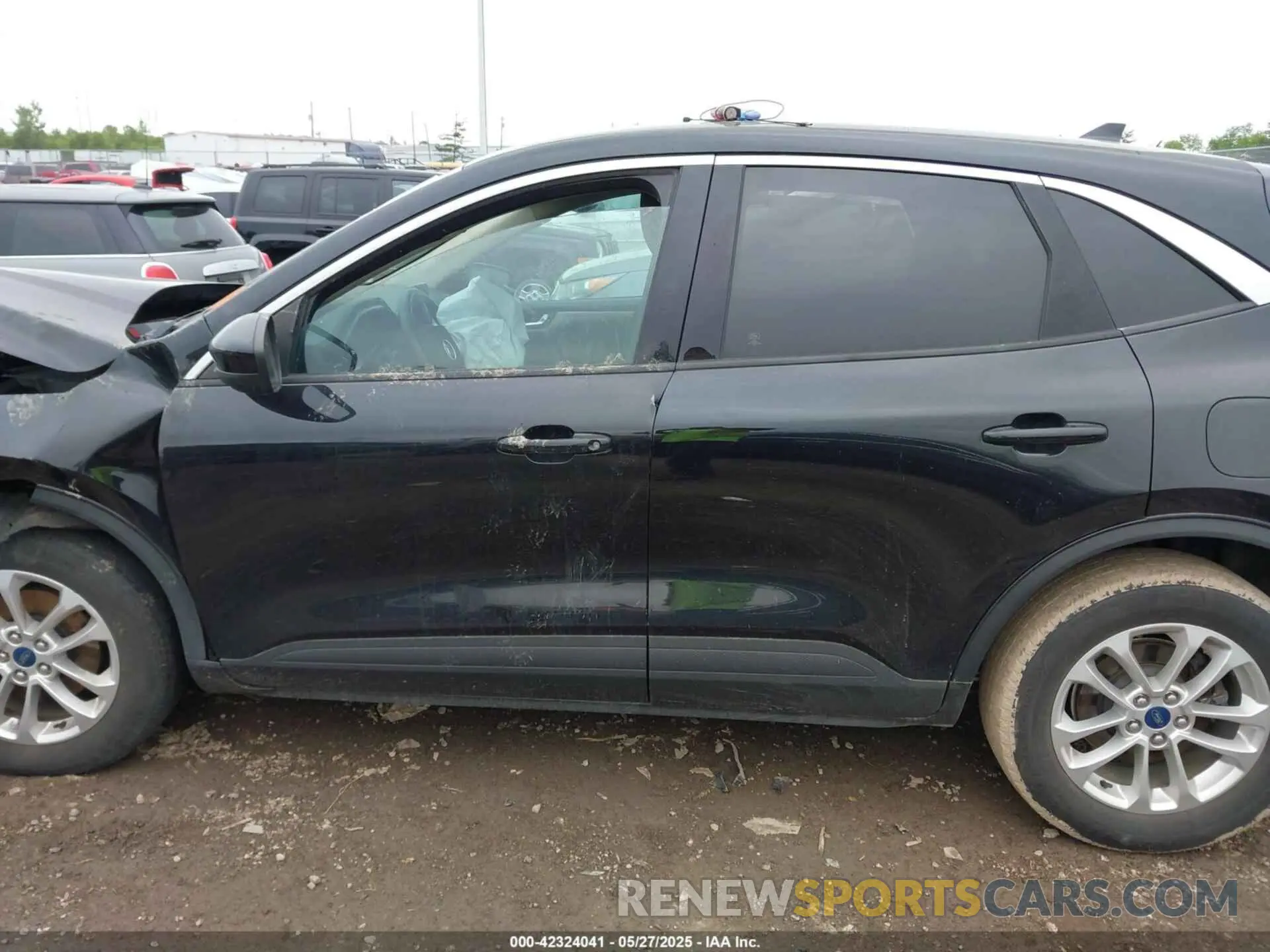 14 Photograph of a damaged car 1FMCU0G64LUA46953 FORD ESCAPE 2020