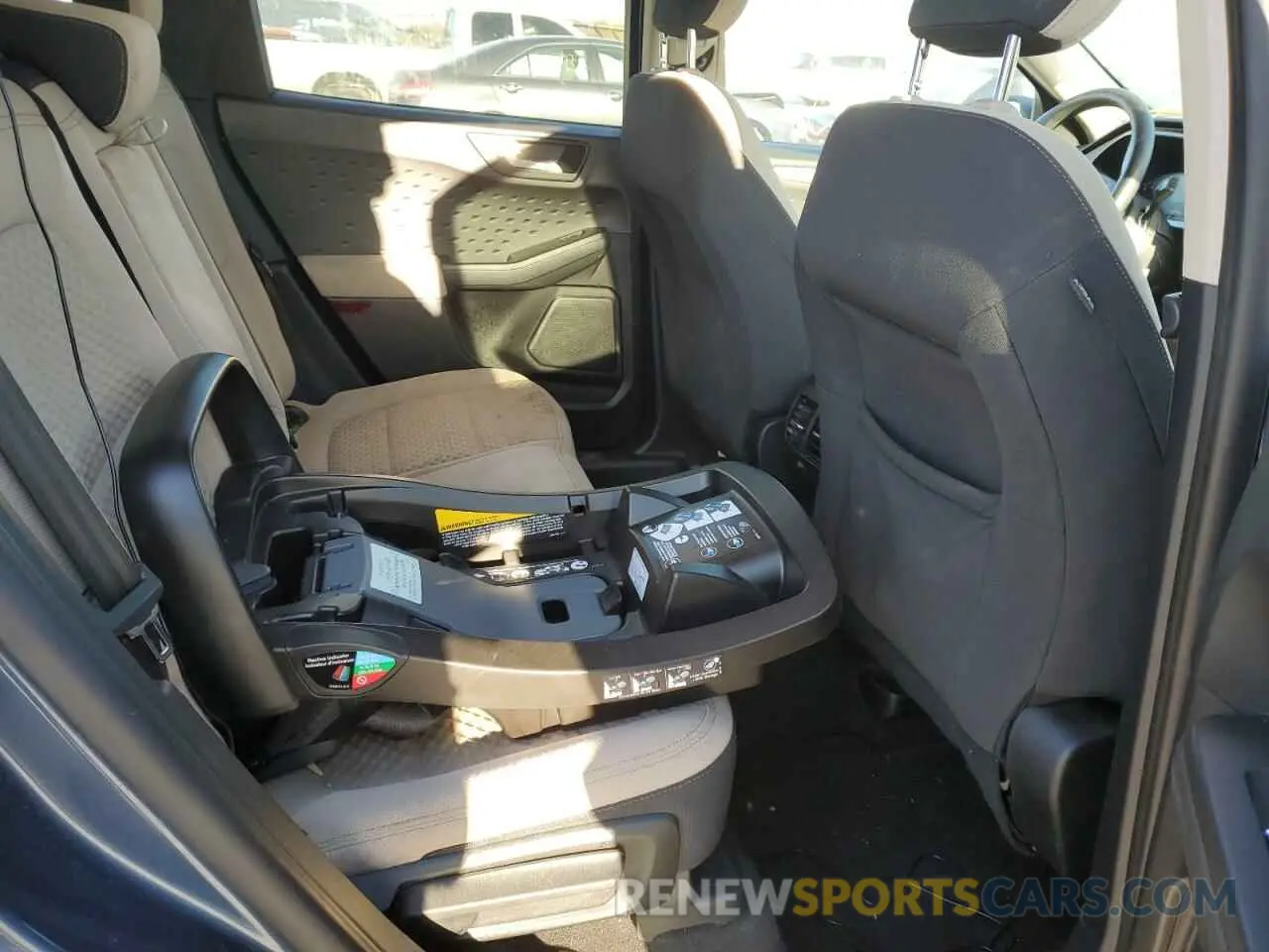 12 Photograph of a damaged car 1FMCU0G64LUB90454 FORD ESCAPE 2020