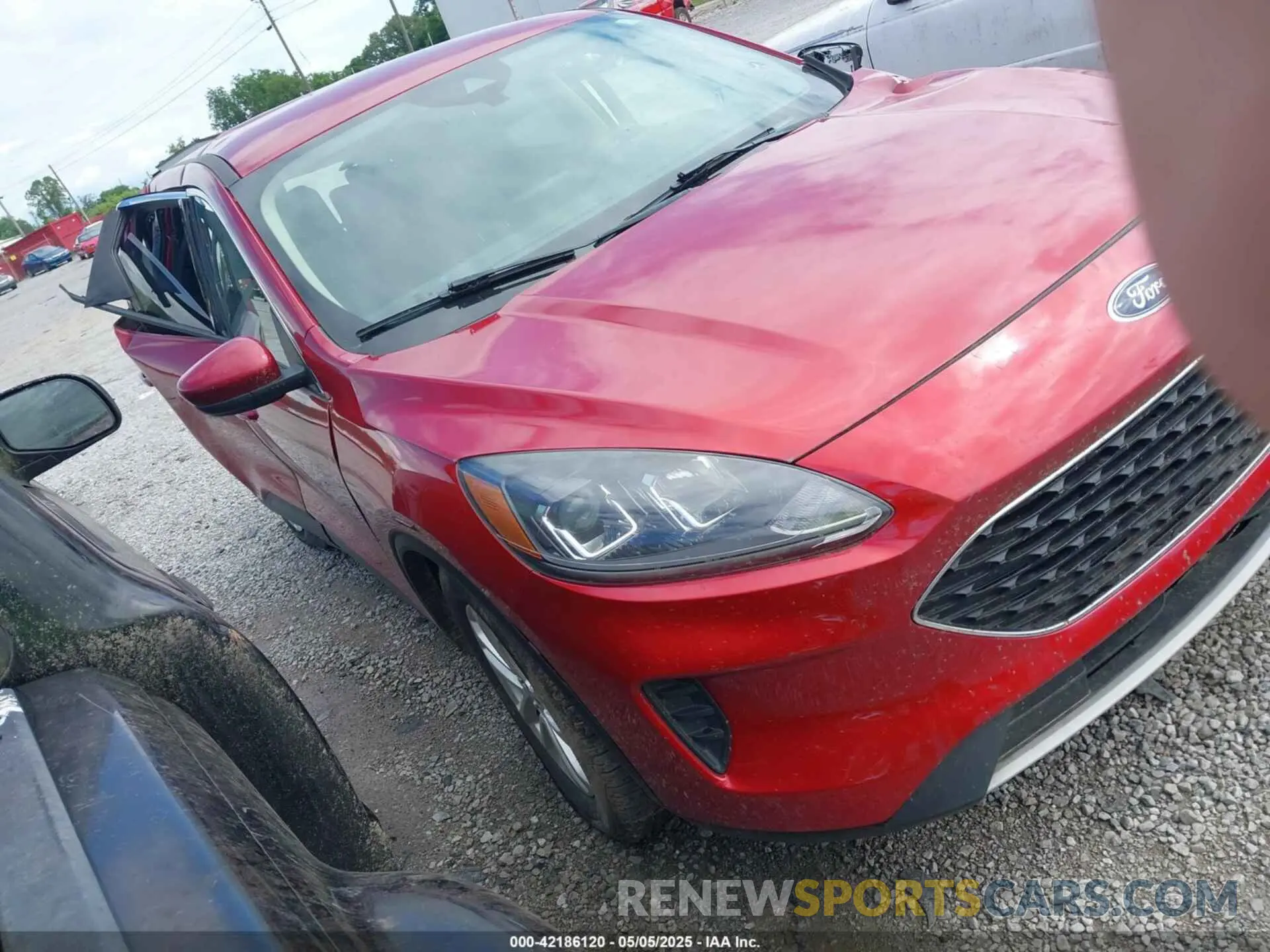 1 Photograph of a damaged car 1FMCU0G64LUC05485 FORD ESCAPE 2020
