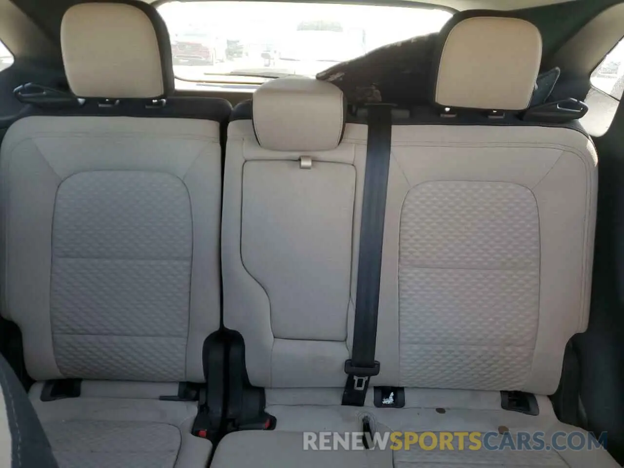 10 Фотография поврежденного автомобиля 1FMCU0G64LUC08421 FORD ESCAPE 2020