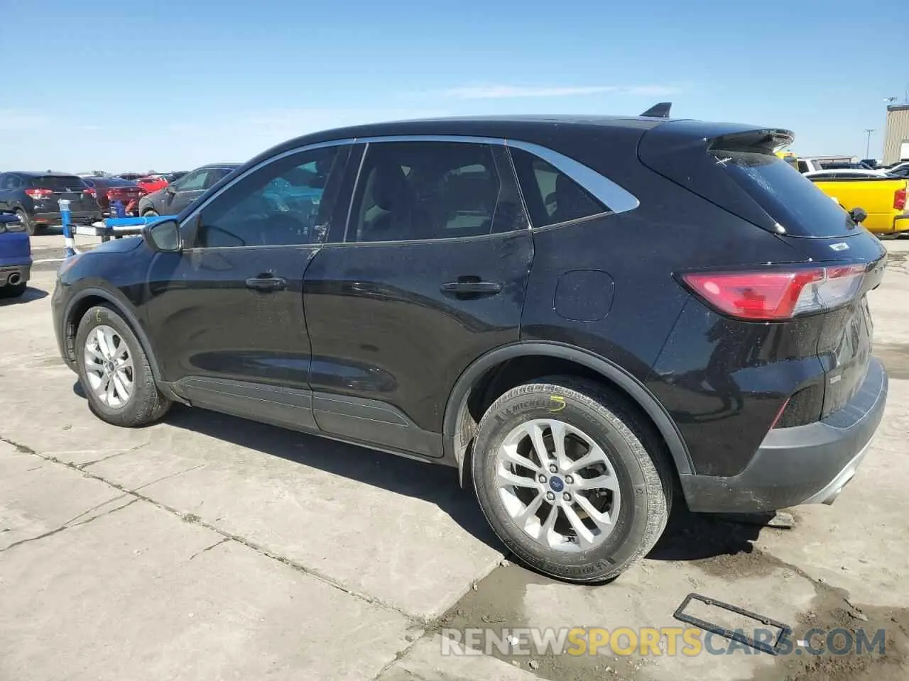 2 Фотография поврежденного автомобиля 1FMCU0G64LUC08421 FORD ESCAPE 2020