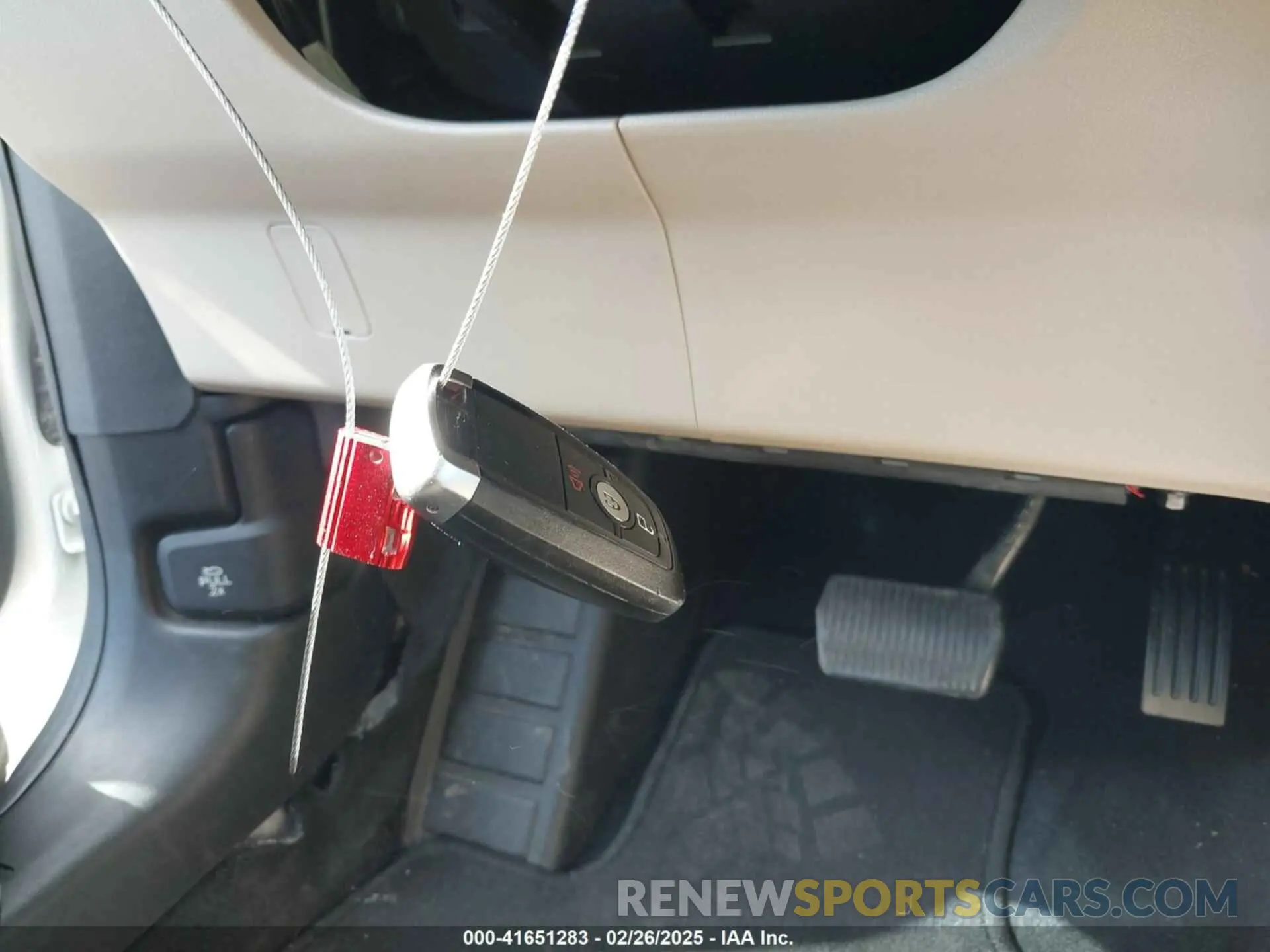 11 Photograph of a damaged car 1FMCU0G64LUC21265 FORD ESCAPE 2020