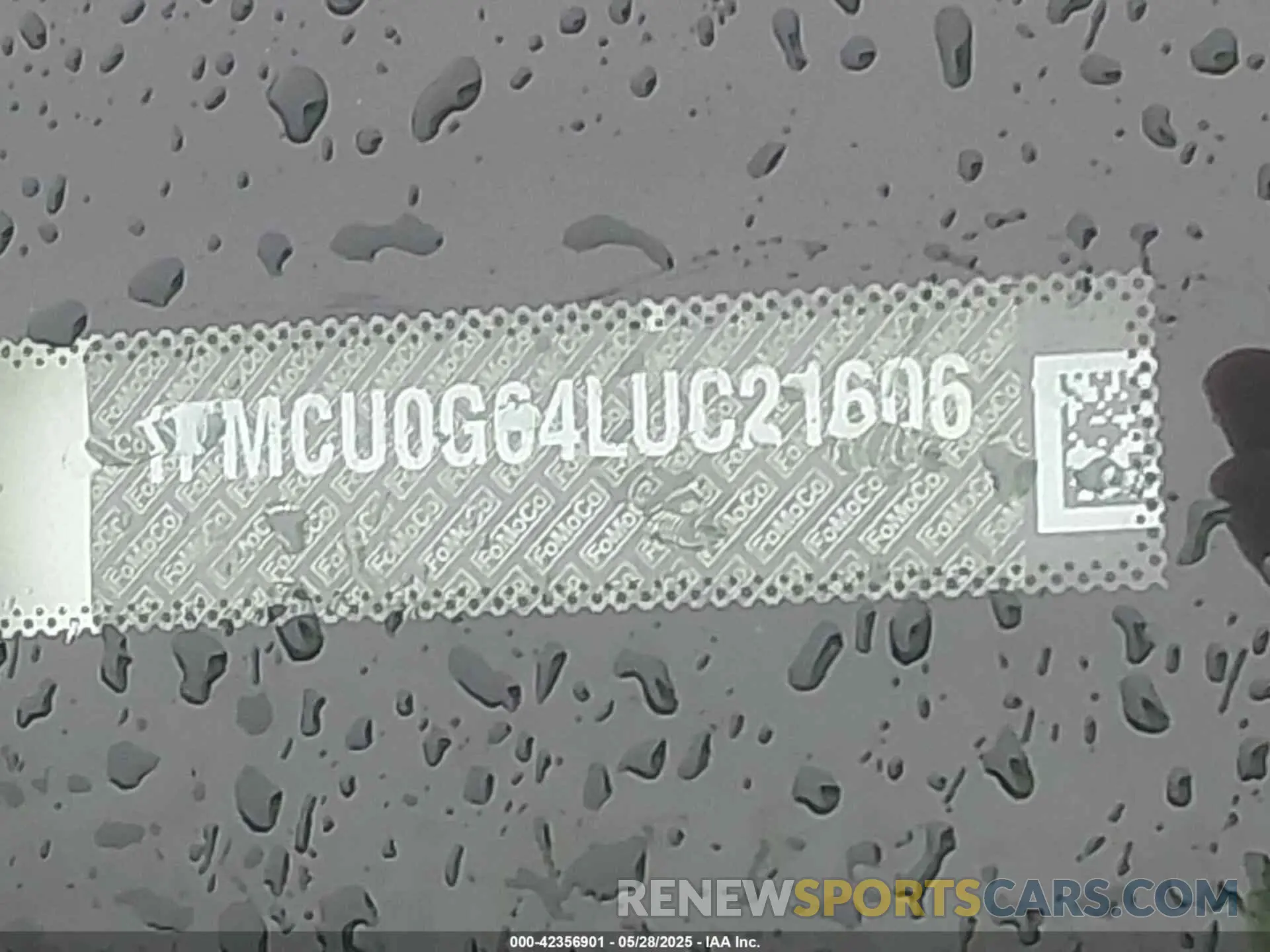9 Фотография поврежденного автомобиля 1FMCU0G64LUC21606 FORD ESCAPE 2020