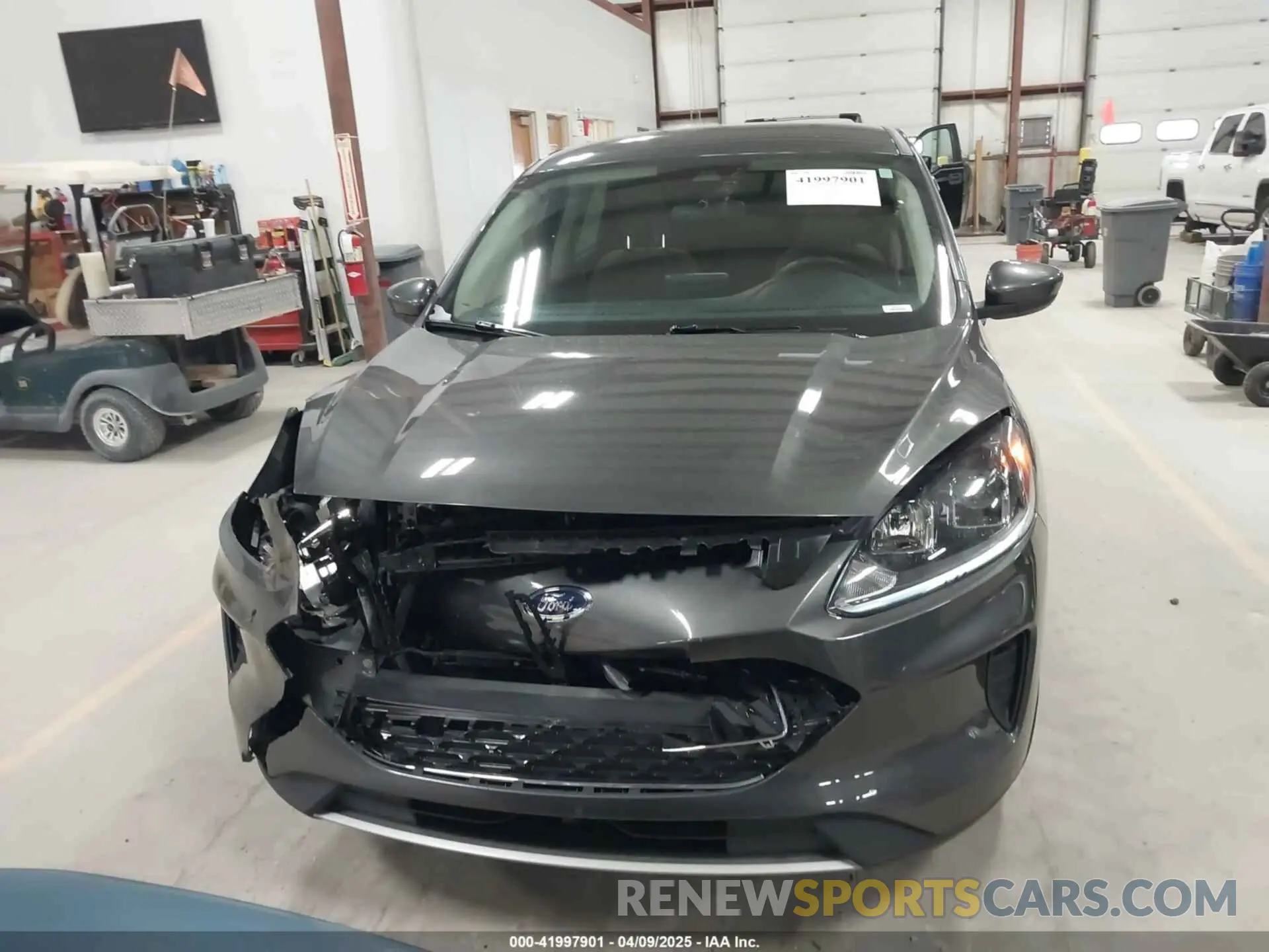 12 Photograph of a damaged car 1FMCU0G65LUA54981 FORD ESCAPE 2020