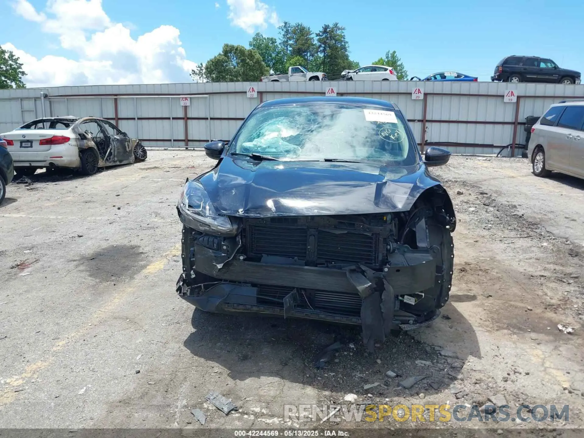 13 Фотография поврежденного автомобиля 1FMCU0G65LUA92260 FORD ESCAPE 2020
