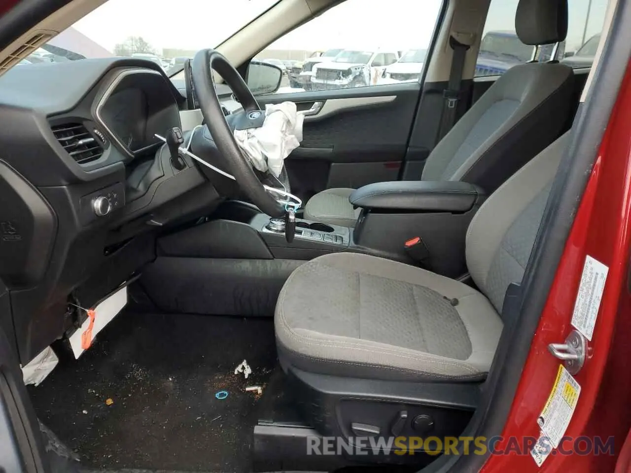 7 Photograph of a damaged car 1FMCU0G65LUB24205 FORD ESCAPE 2020
