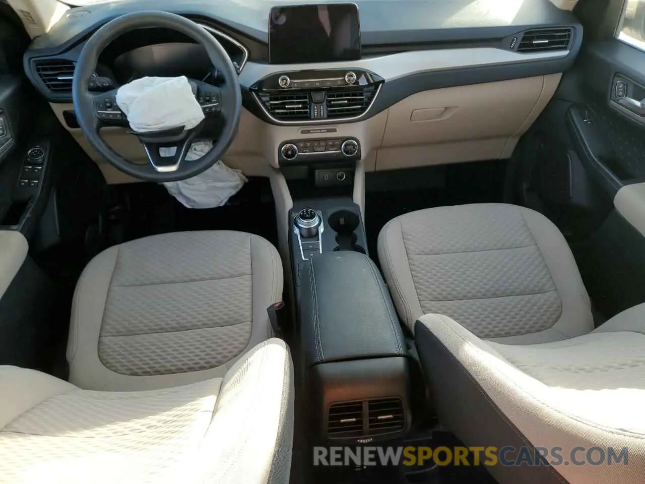 8 Фотография поврежденного автомобиля 1FMCU0G65LUB38721 FORD ESCAPE 2020