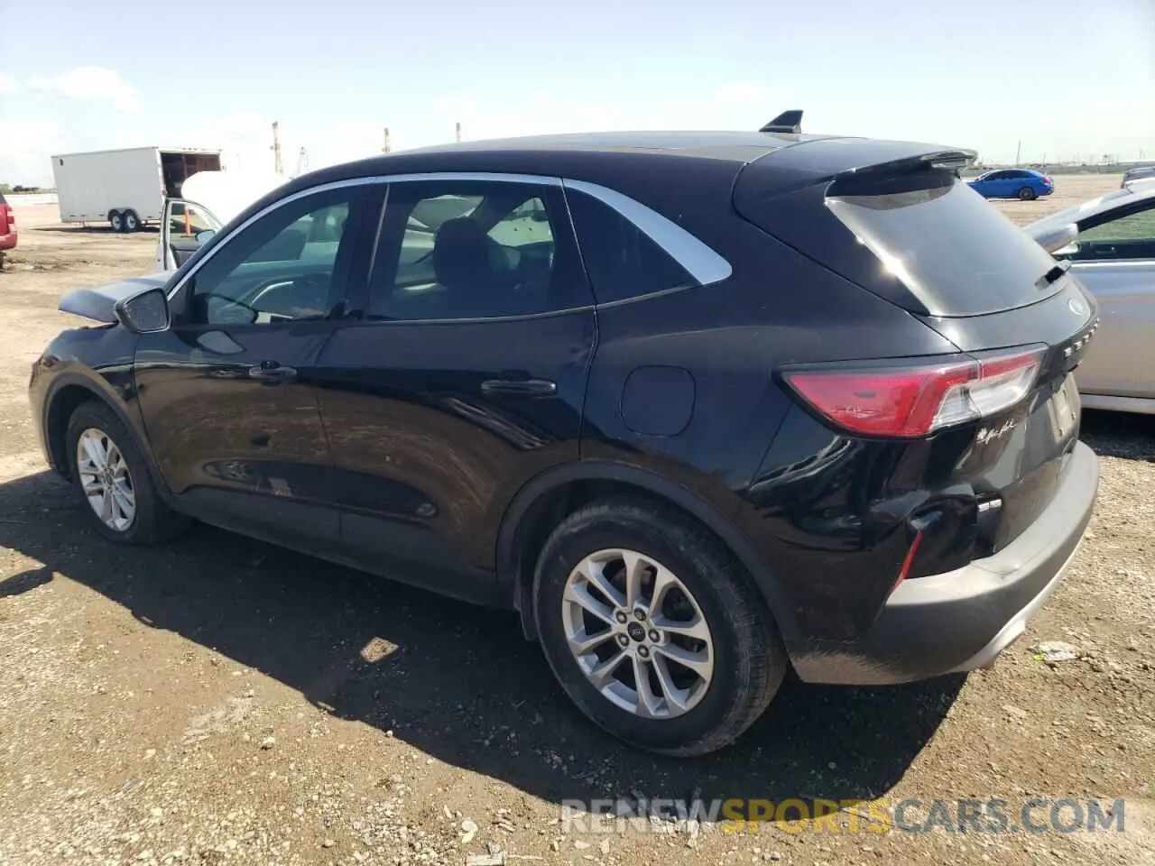 2 Photograph of a damaged car 1FMCU0G65LUB48617 FORD ESCAPE 2020