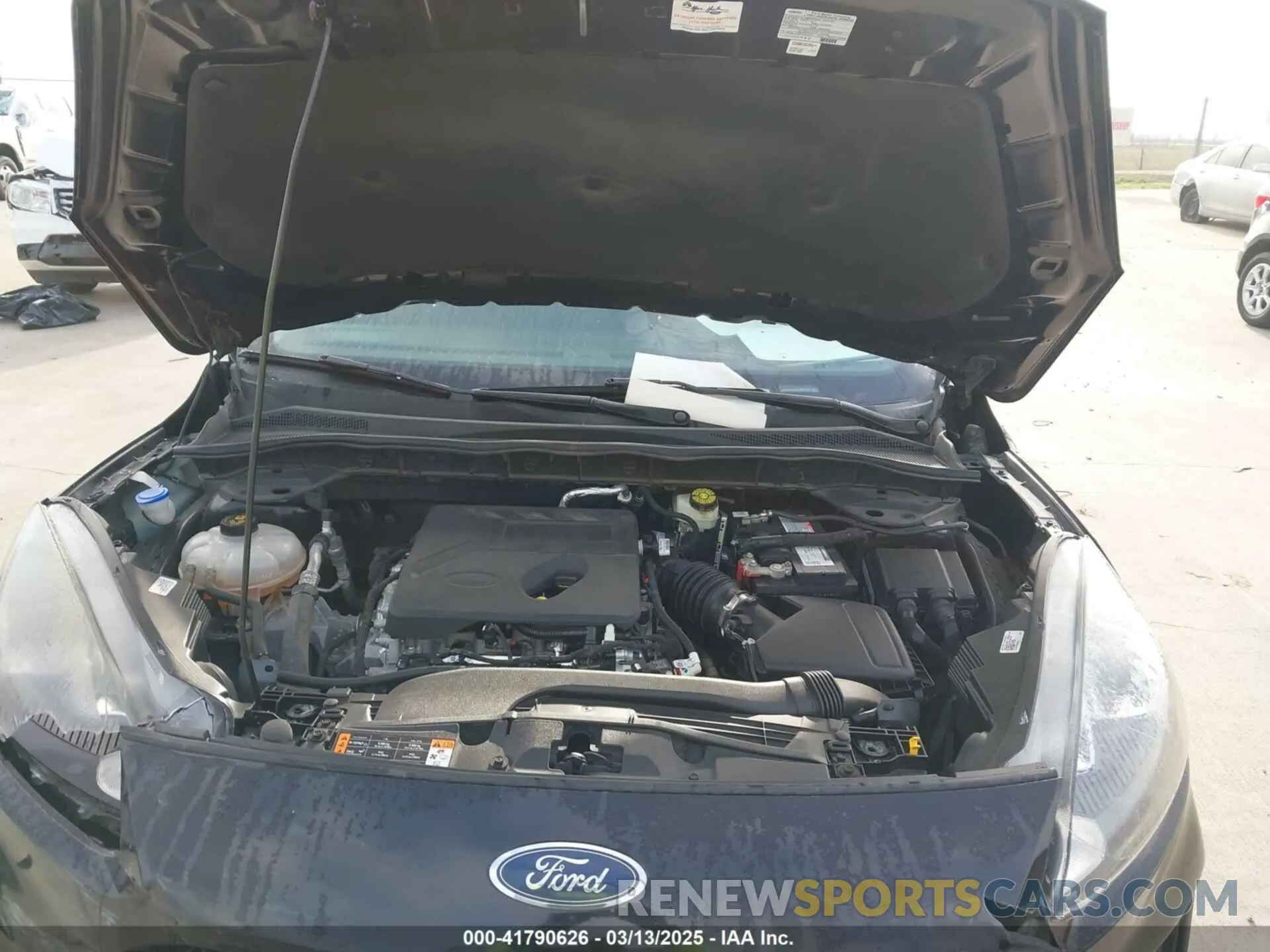 10 Photograph of a damaged car 1FMCU0G65LUB78457 FORD ESCAPE 2020