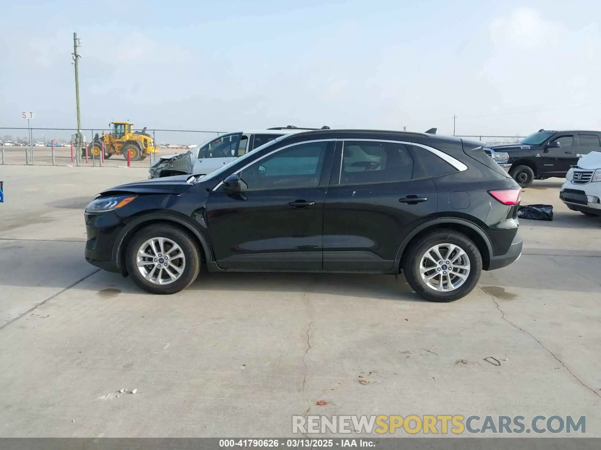 14 Photograph of a damaged car 1FMCU0G65LUB78457 FORD ESCAPE 2020
