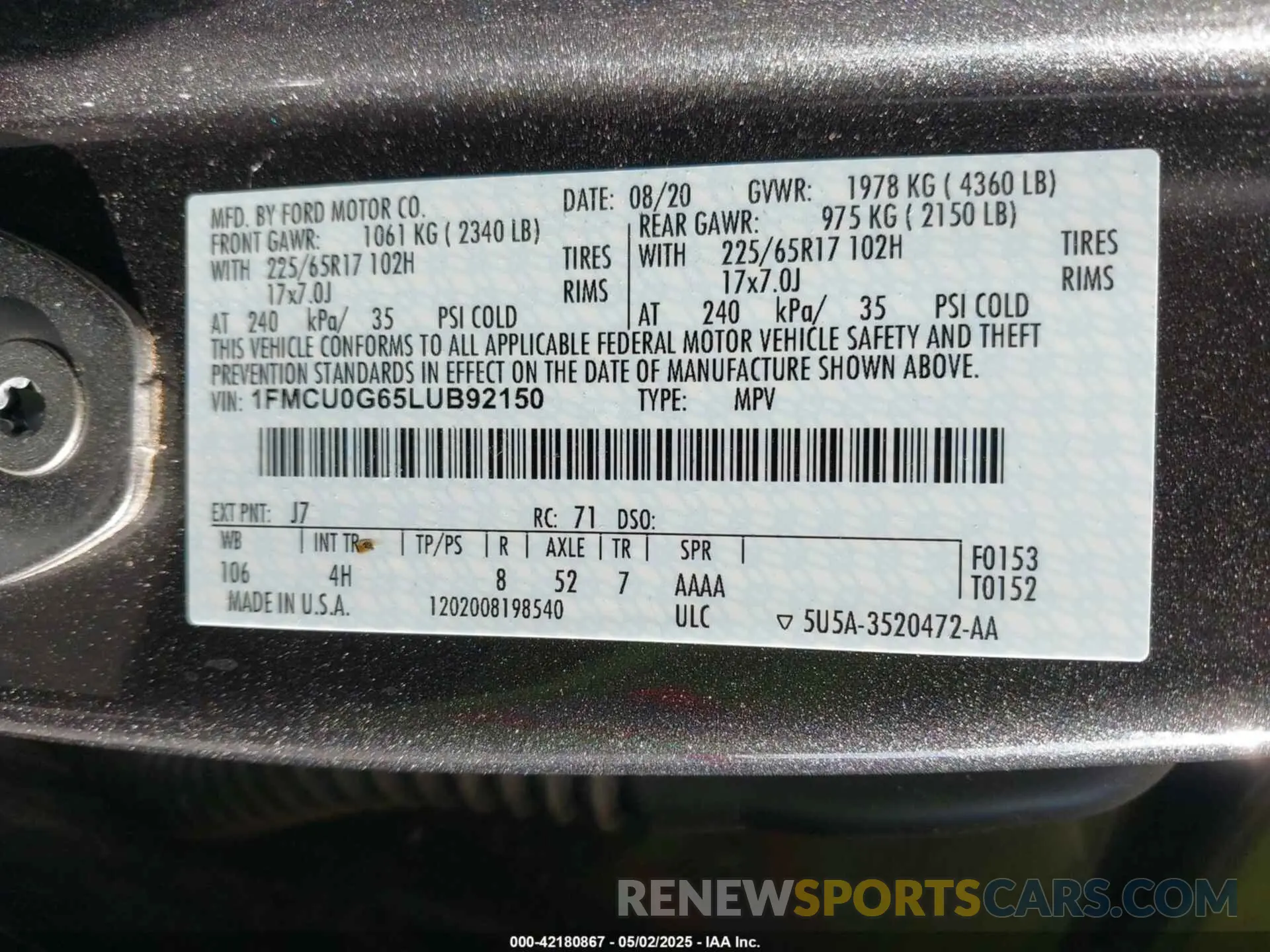 9 Photograph of a damaged car 1FMCU0G65LUB92150 FORD ESCAPE 2020