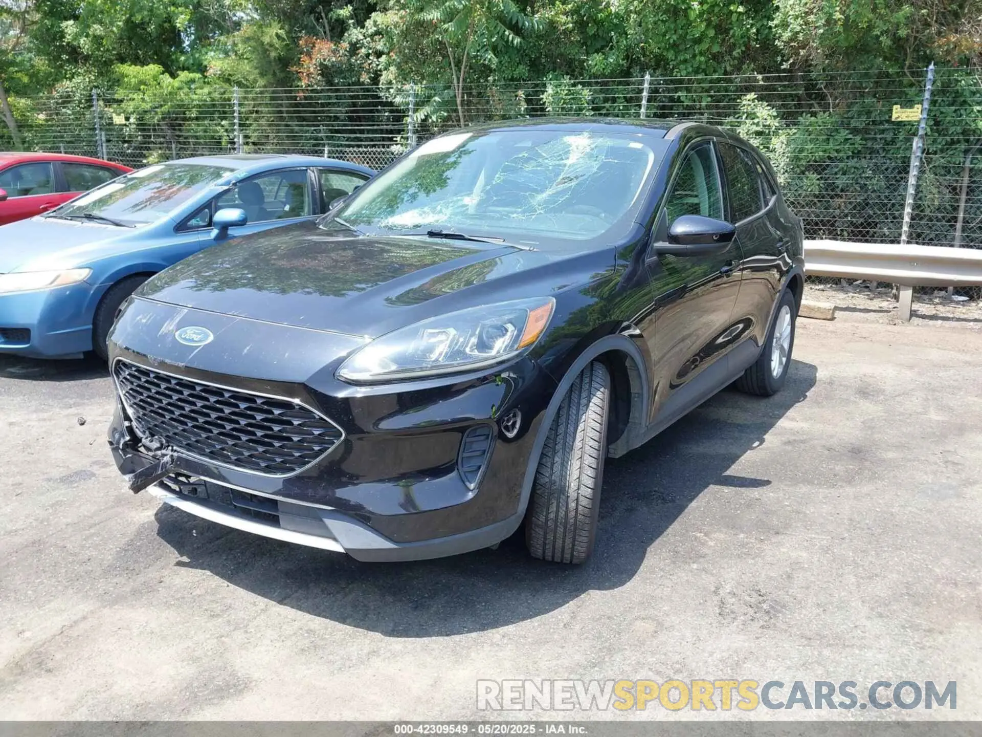 2 Фотография поврежденного автомобиля 1FMCU0G66LUA05871 FORD ESCAPE 2020